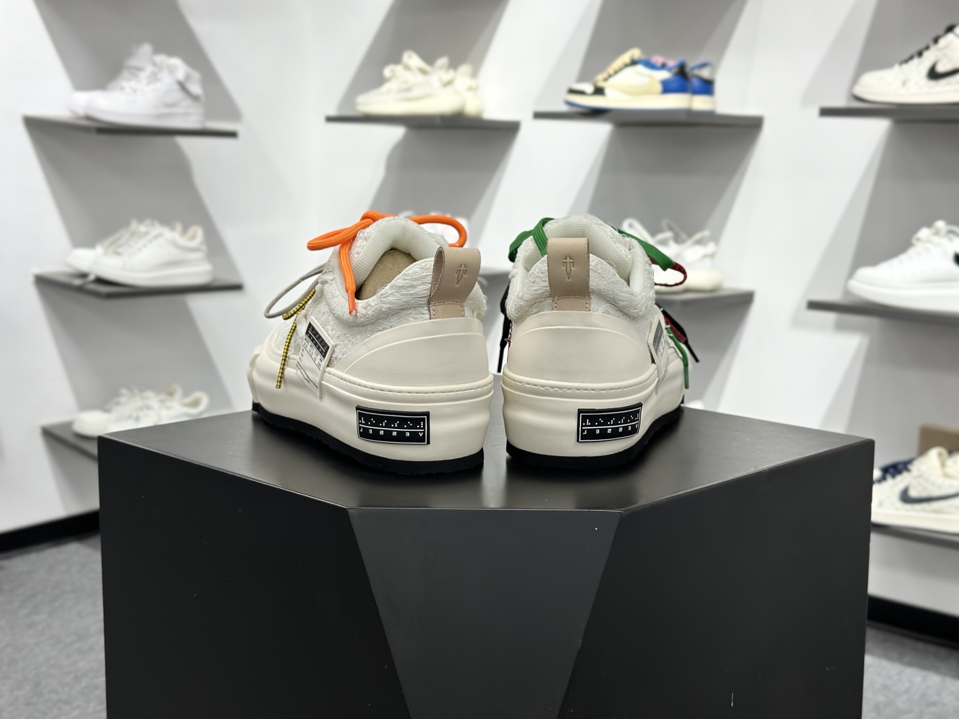 xVESSEL 雪花酥 美式 多巴胺 解构主义 街头风 撞色绑带 低帮 帆布鞋 男女同款 S24X36