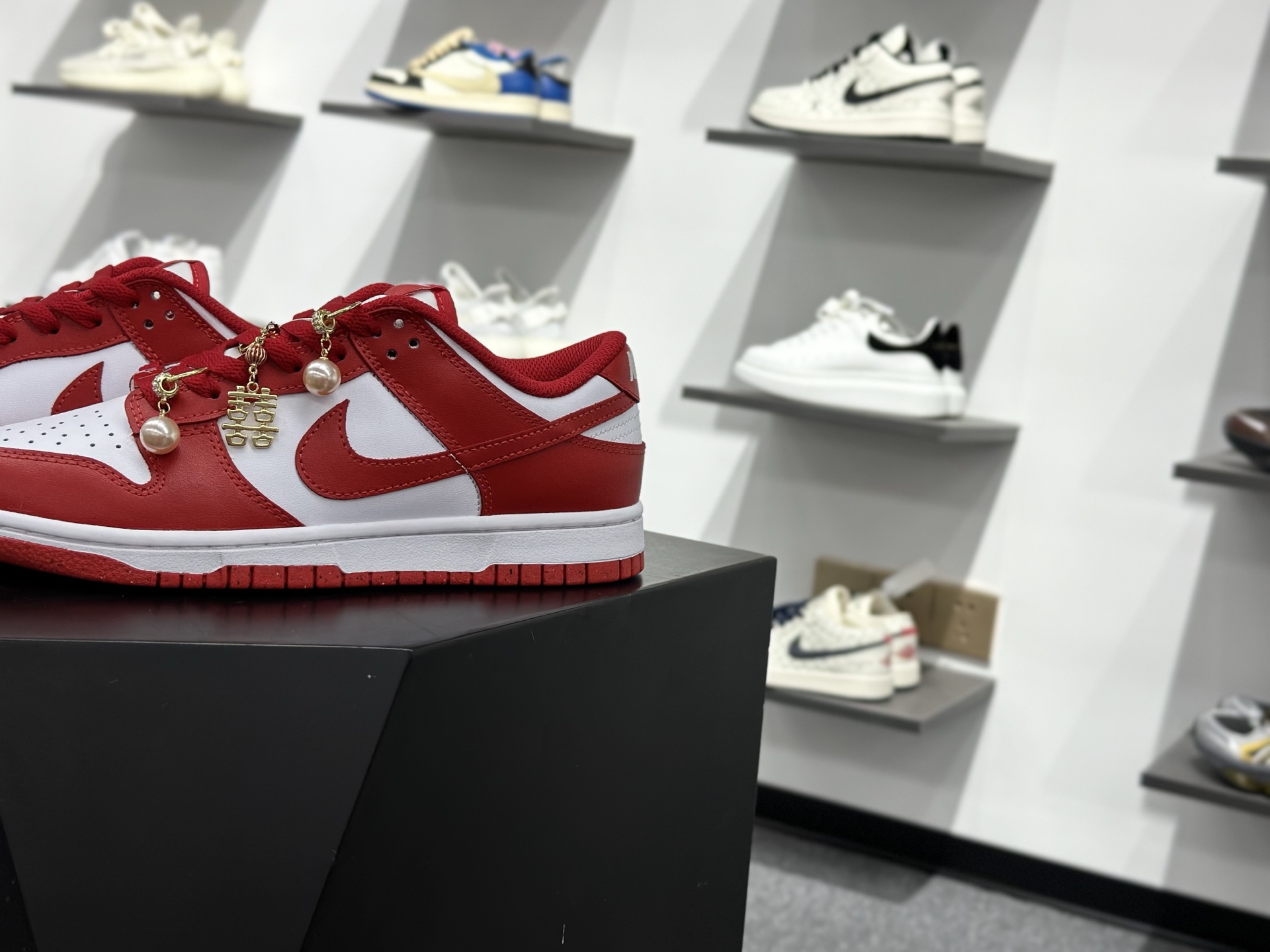 Nike SB Dunk Low 喜结良缘 DD1873-116
