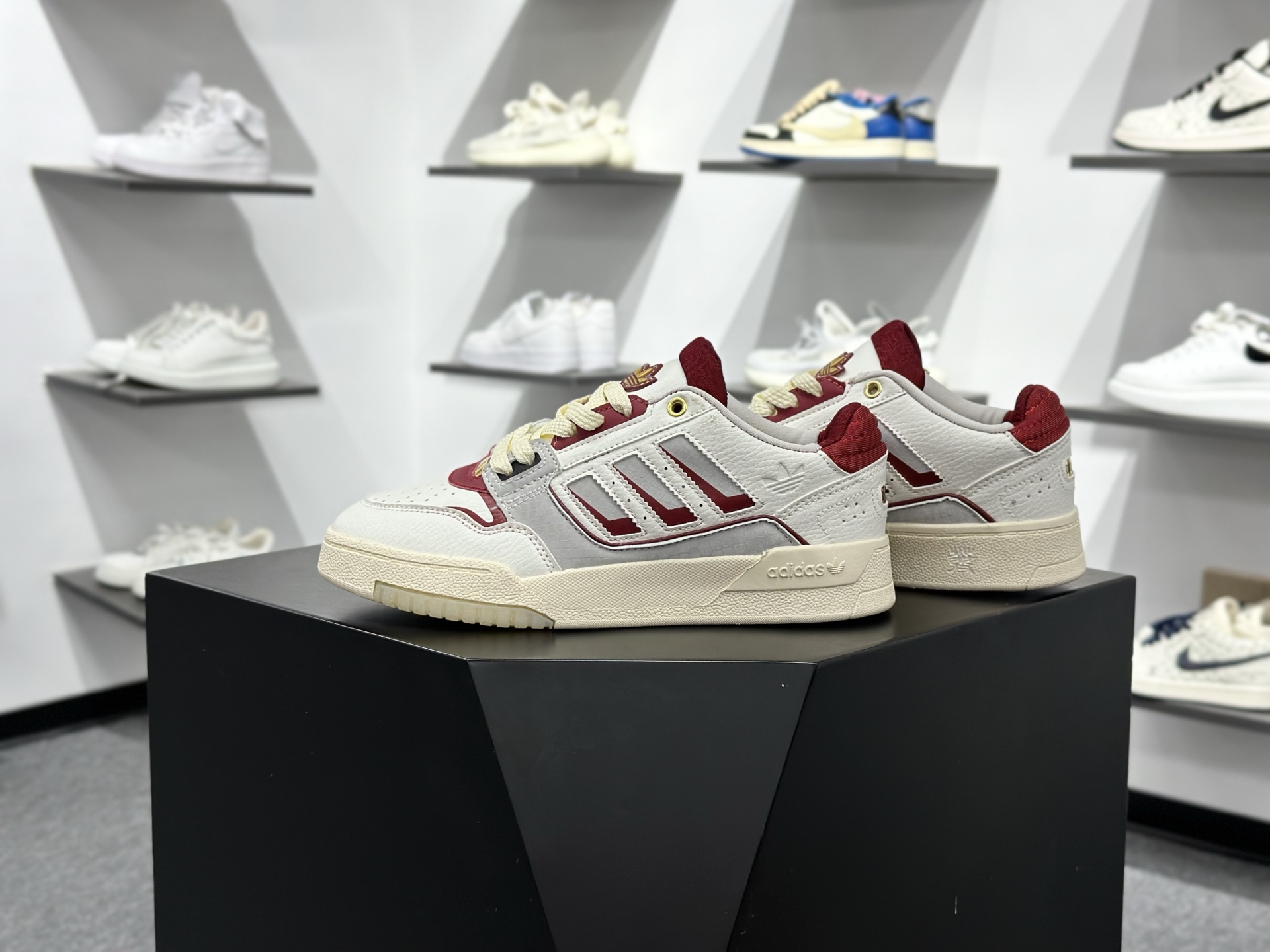 AD Forum 84 Low OG 低帮百搭潮流休闲运动板鞋 JP9982