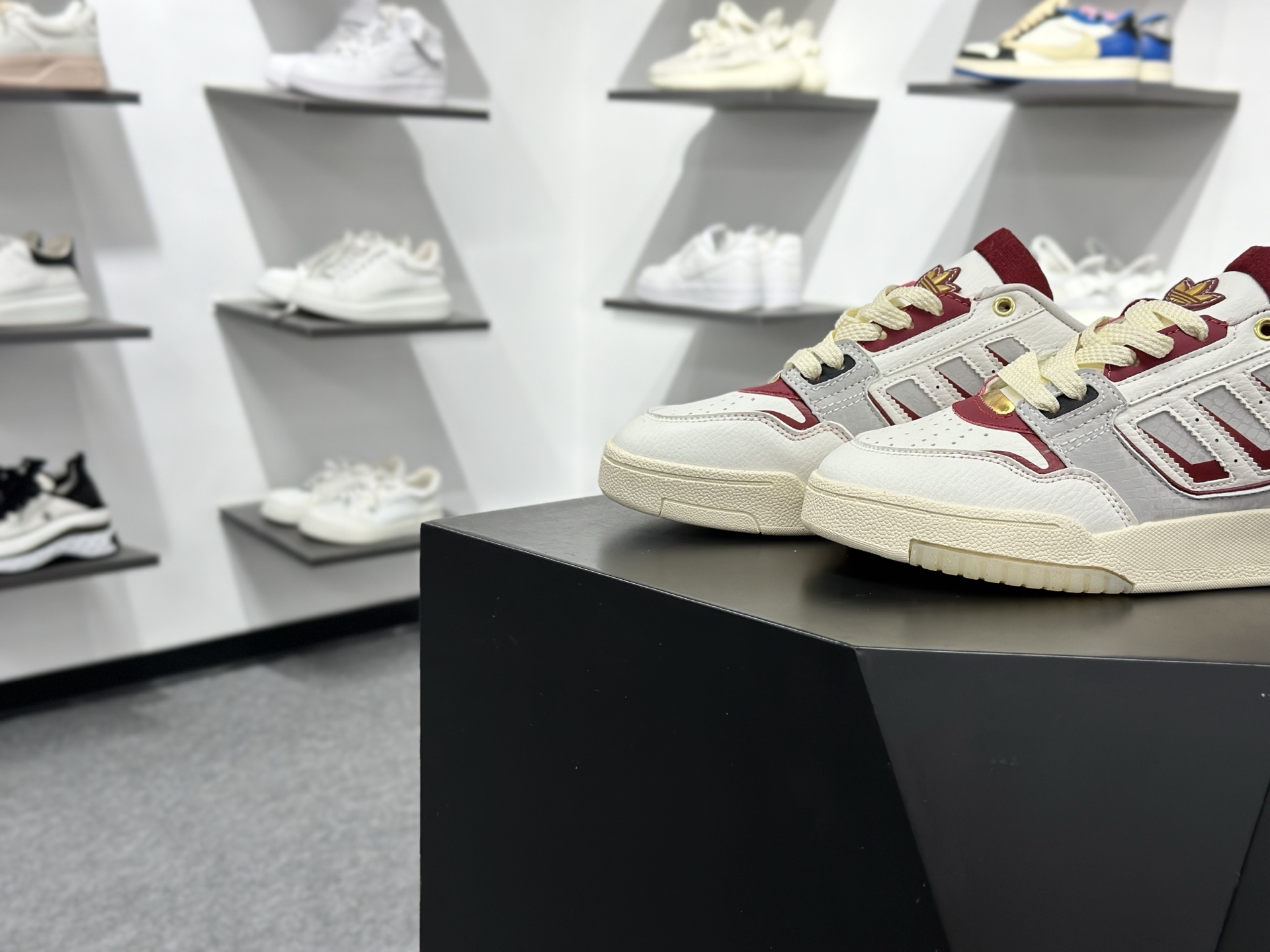 AD Forum 84 Low OG 低帮百搭潮流休闲运动板鞋 JP9982