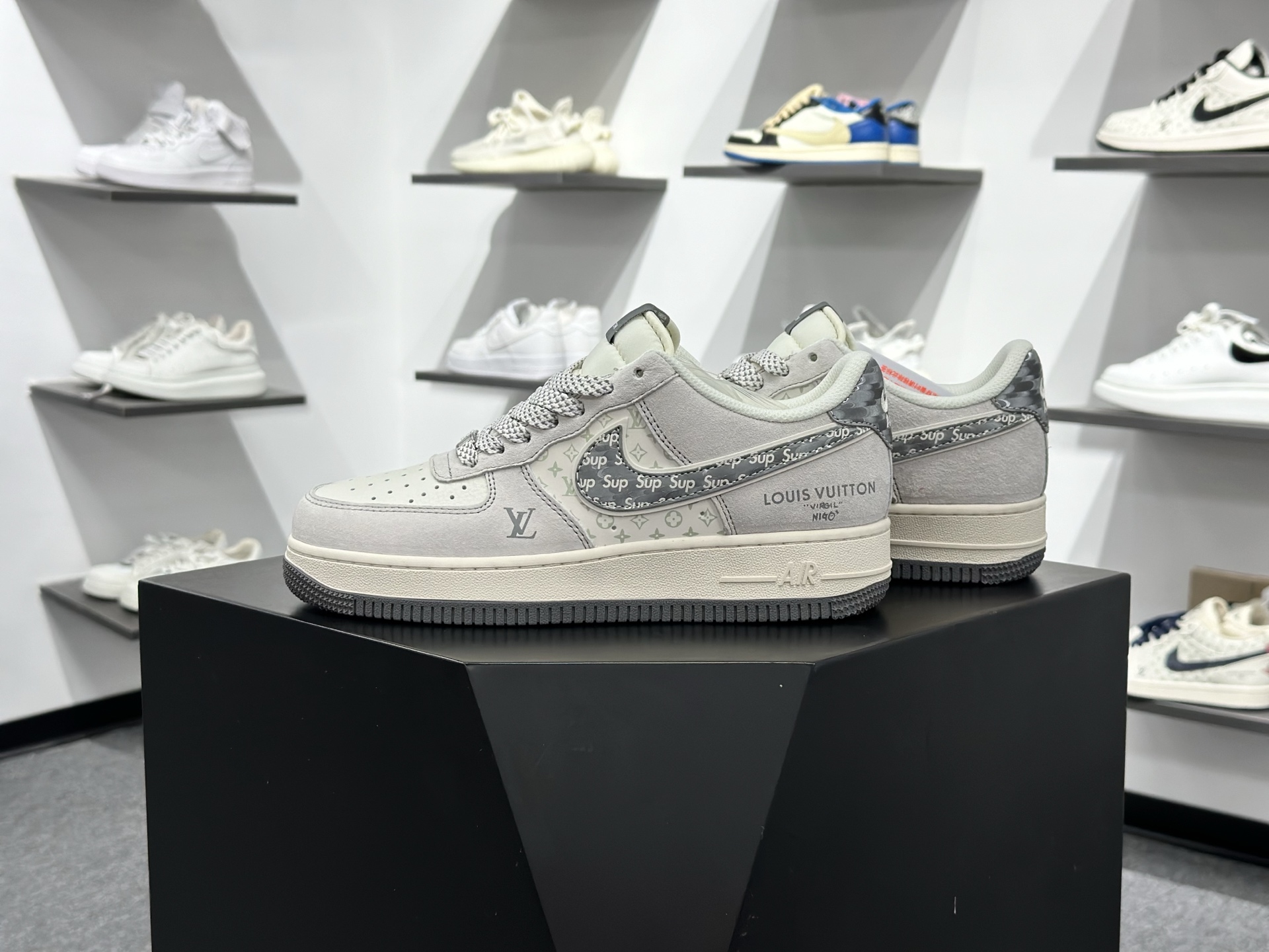 Nike SB Dunk Low 联名款 绑带 高端定制 低帮休闲板鞋 CX5050--Y48