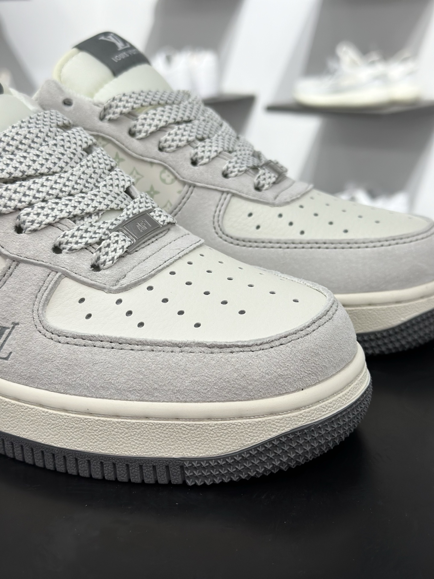 Nike SB Dunk Low 联名款 绑带 高端定制 低帮休闲板鞋 CX5050--Y48