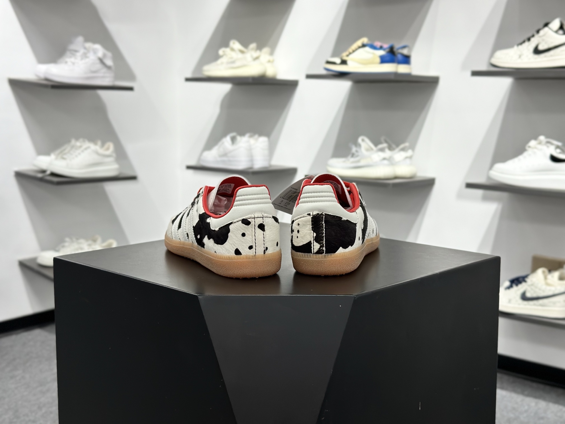 Adidas Originals Samba OG 阿迪达斯三叶草 桑巴舞系列绅士德训足球风百搭低帮休闲运动板鞋 KI6956