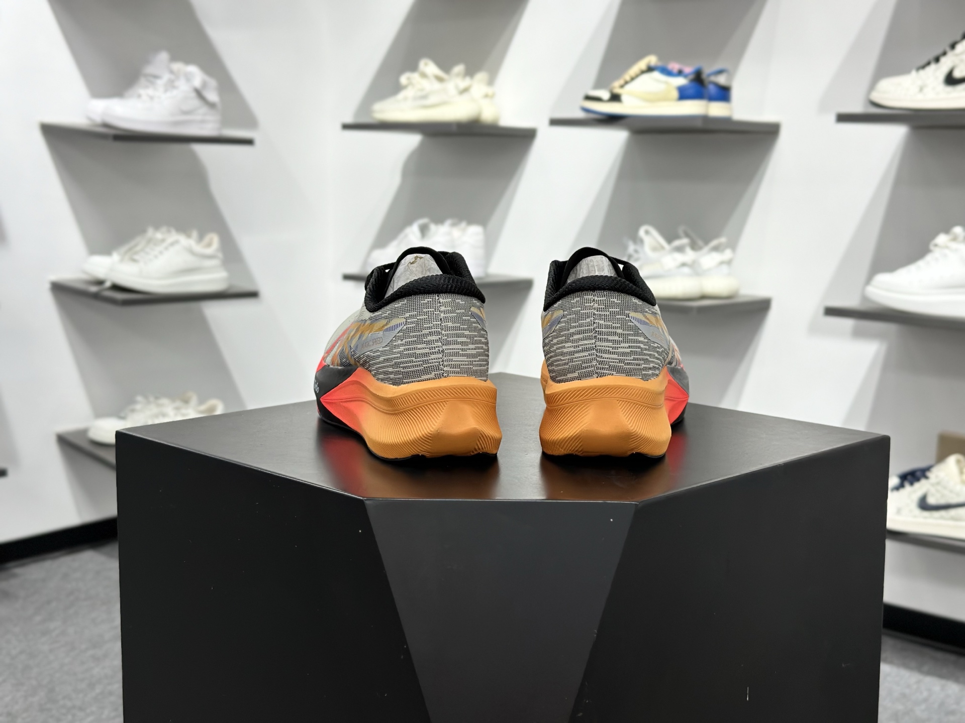 ASICS MAGIC SPEED 4 亚瑟士 复古减震 透气运动休闲鞋 1011C178-200-Top High Quatity Cheap Sneakers Fashion Clothing Clothes Bags handbags Shoes of all Brand wholesale With The best Quality And Beautiful Price from China Factory Chinese suppliers wholesaler seller ASICS MAGIC SPEED 4 亚瑟士 复古减震 透气运动休闲鞋 1011C178-200