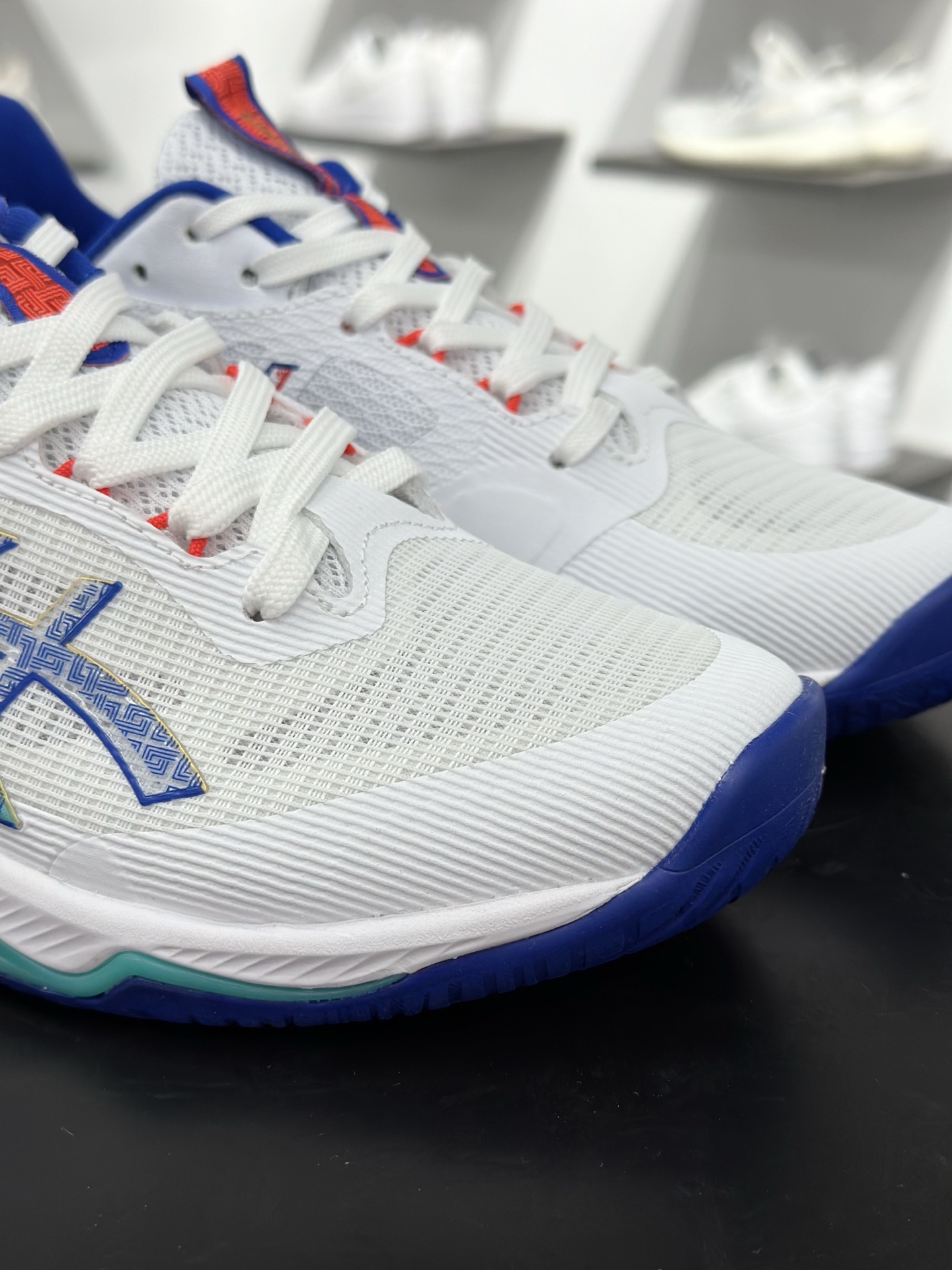 180 亚瑟士ASICS Netburner Ballistic FF 4 燃烧器弹射4代系列低帮网球排球羽毛球训练透气休闲运动跑步鞋