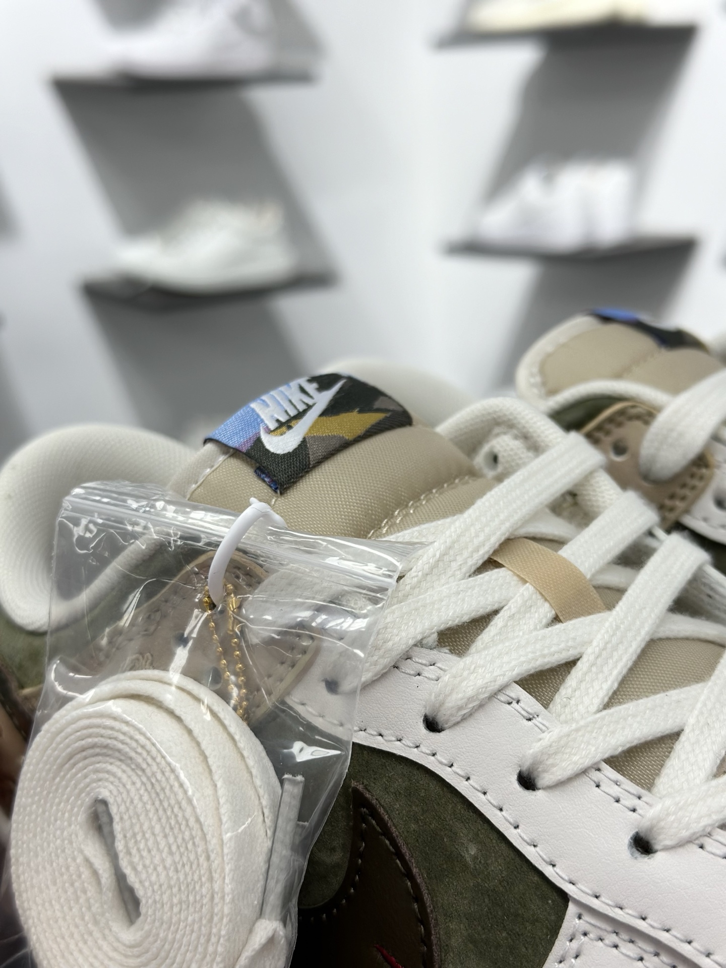 Nike SB Dunk Low 马年联名 白棕绿 IQ1118-220