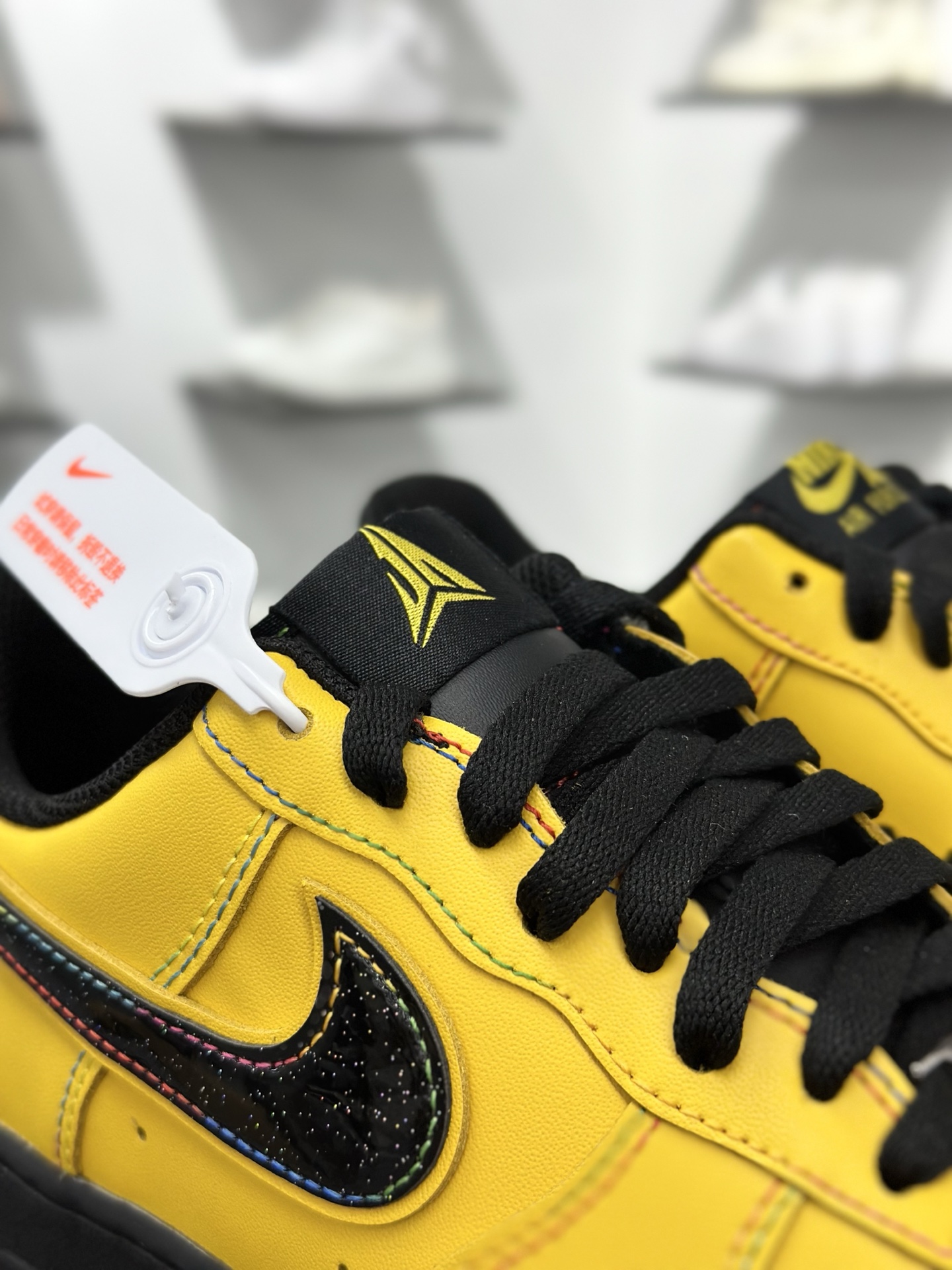 Nike Air Force 1 Low 07 黄黑 IQ2713-700