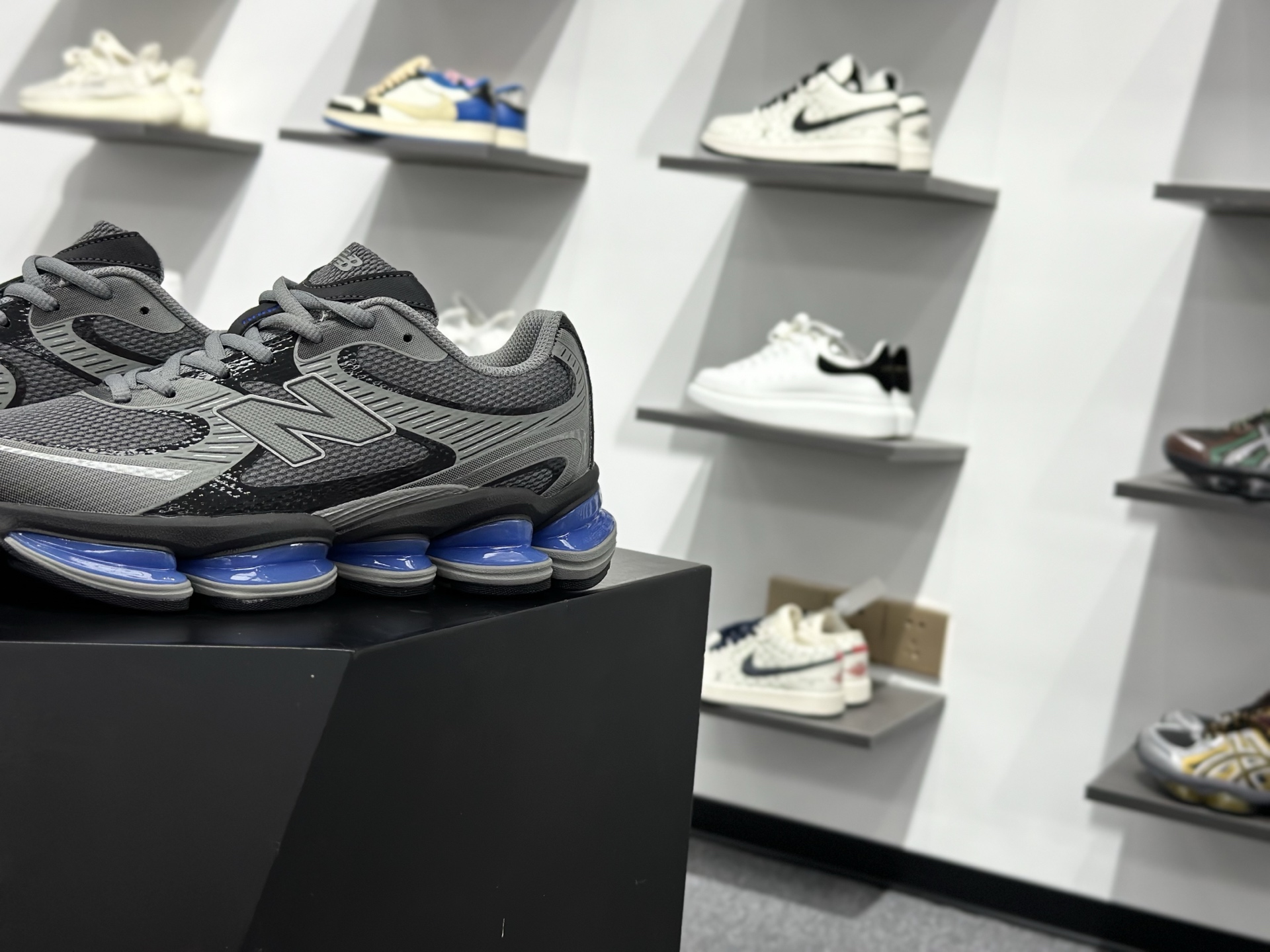 240 New Balance 新百伦 网面休闲鞋 U2000EA-Chinese UA Cheap High Quatity Brand Clothes Bags handbags Sneakers wholesale wholesaler seller from China Factory suppliers Fashion Clothing Shoes best Quality Beautiful Price 240 New Balance 新百伦 网面休闲鞋 U2000EA