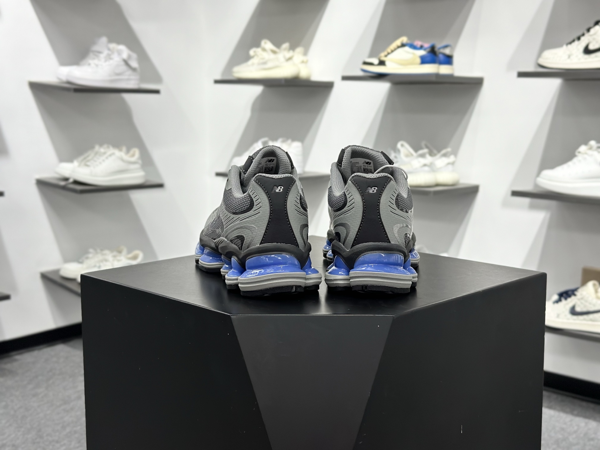 240 New Balance 新百伦 网面休闲鞋 U2000EA-Chinese UA Cheap High Quatity Brand Clothes Bags handbags Sneakers wholesale wholesaler seller from China Factory suppliers Fashion Clothing Shoes best Quality Beautiful Price 240 New Balance 新百伦 网面休闲鞋 U2000EA