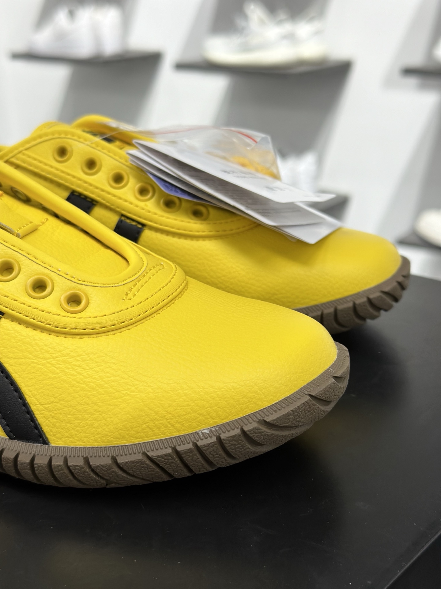 Onitsuka tiger TSUNAHIKI SLIP-ON鬼冢虎百搭舒适耐磨低帮个性休闲鞋 1183C529-750