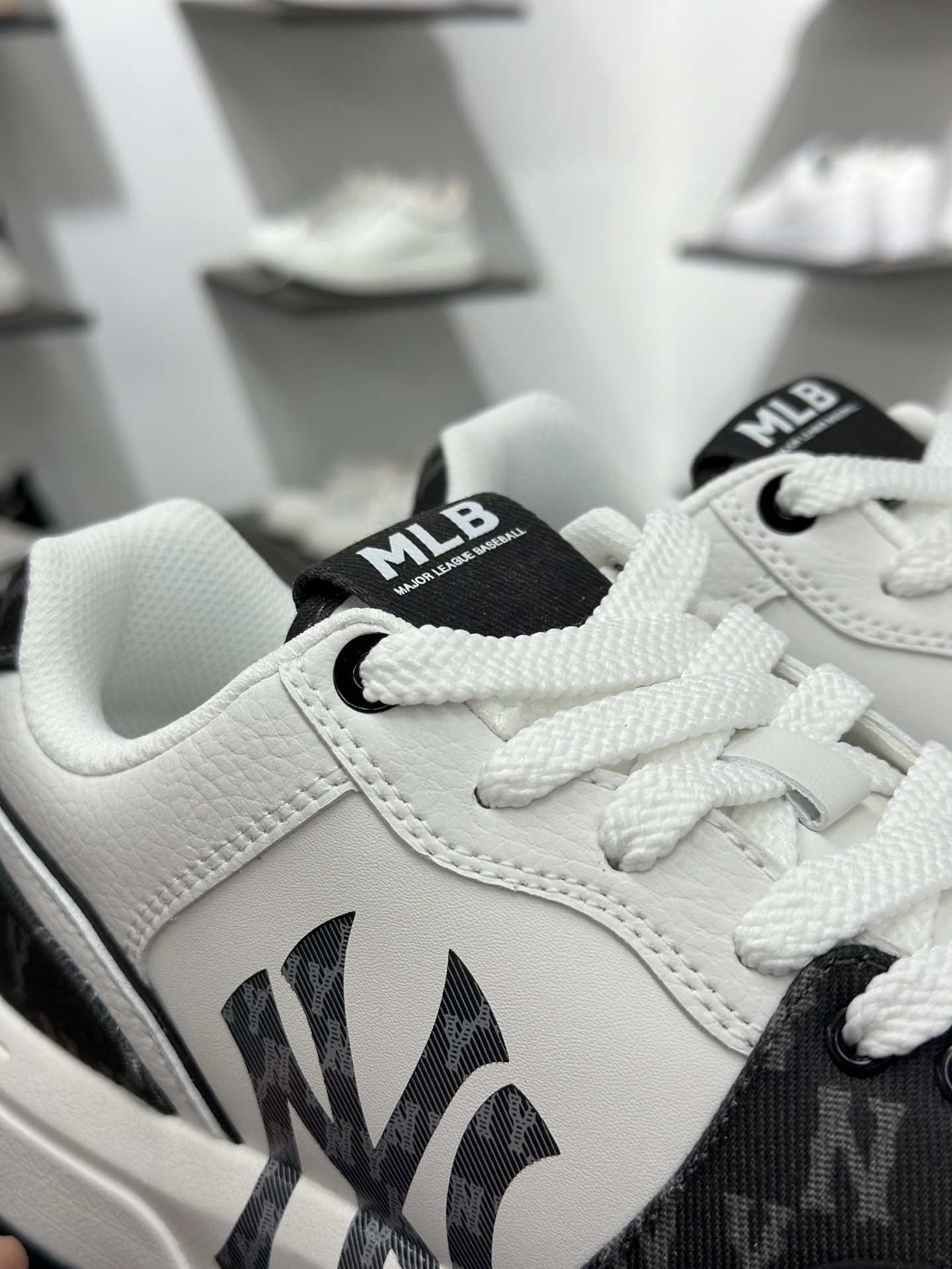 180 MLB CHUNKY LINER POCKET MONOGRAM人气单品学长鞋系列低帮老爹风轻量增高厚底百搭休闲运动慢跑鞋 3ASXM056N(GP001)