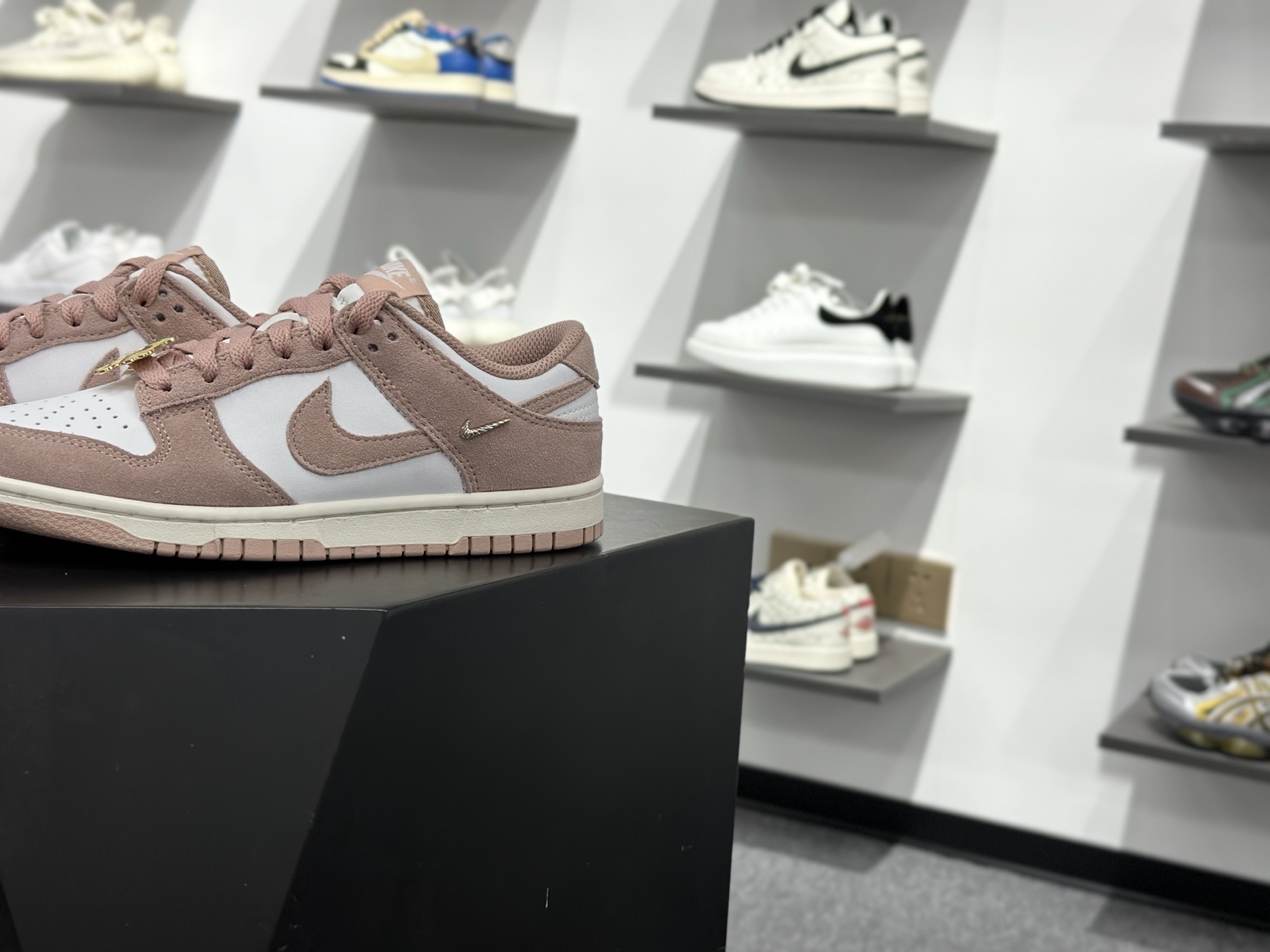 220 NIKE DUNK LOW 扣篮系列 耐克 复古低帮休闲运动滑板板鞋 IB4417-102