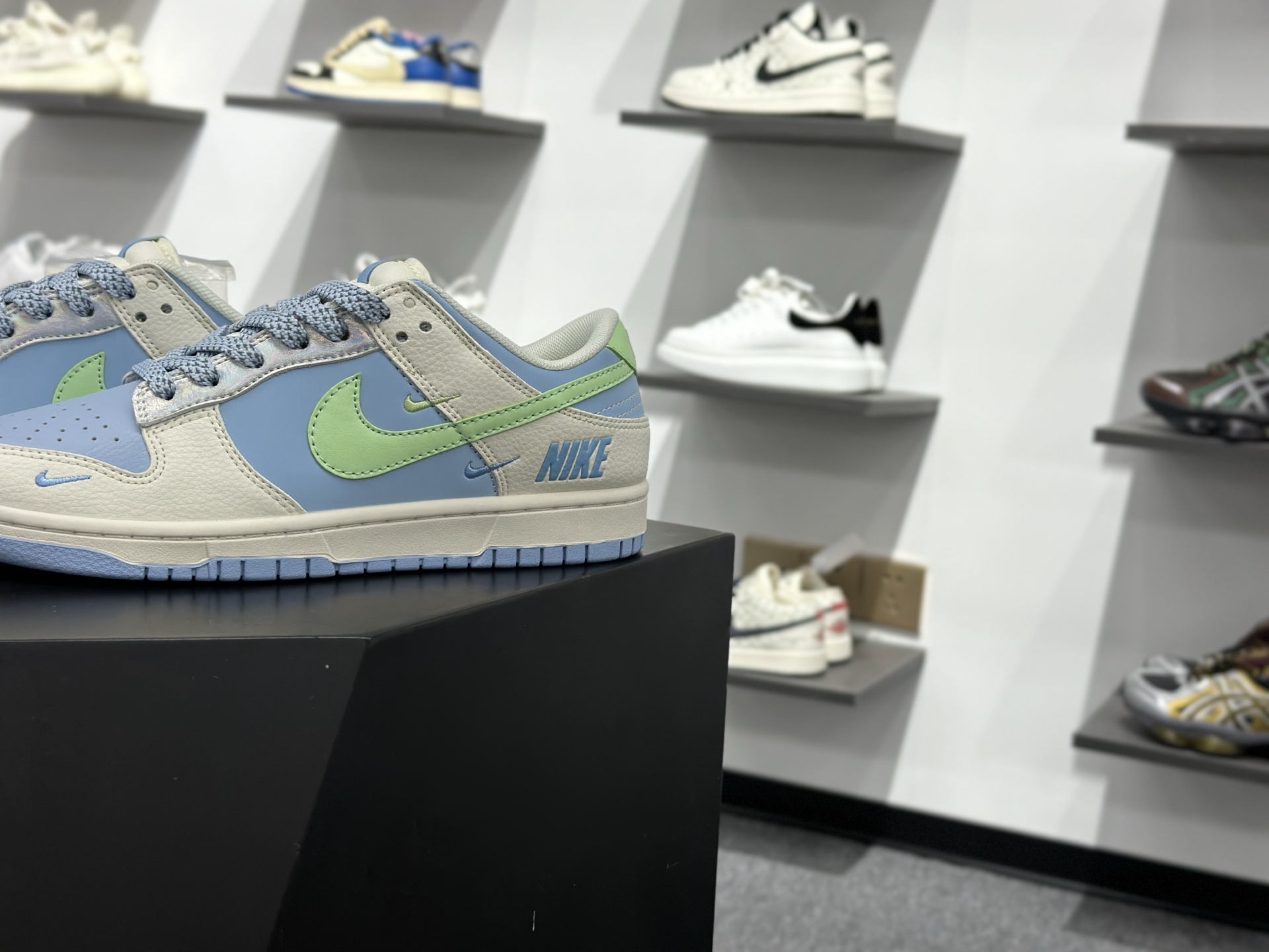 260 Air Jordan 1 Low AJ1 乔1 巴宝莉联名 高端定制 倒钩低帮复古篮球鞋 HS1239-006