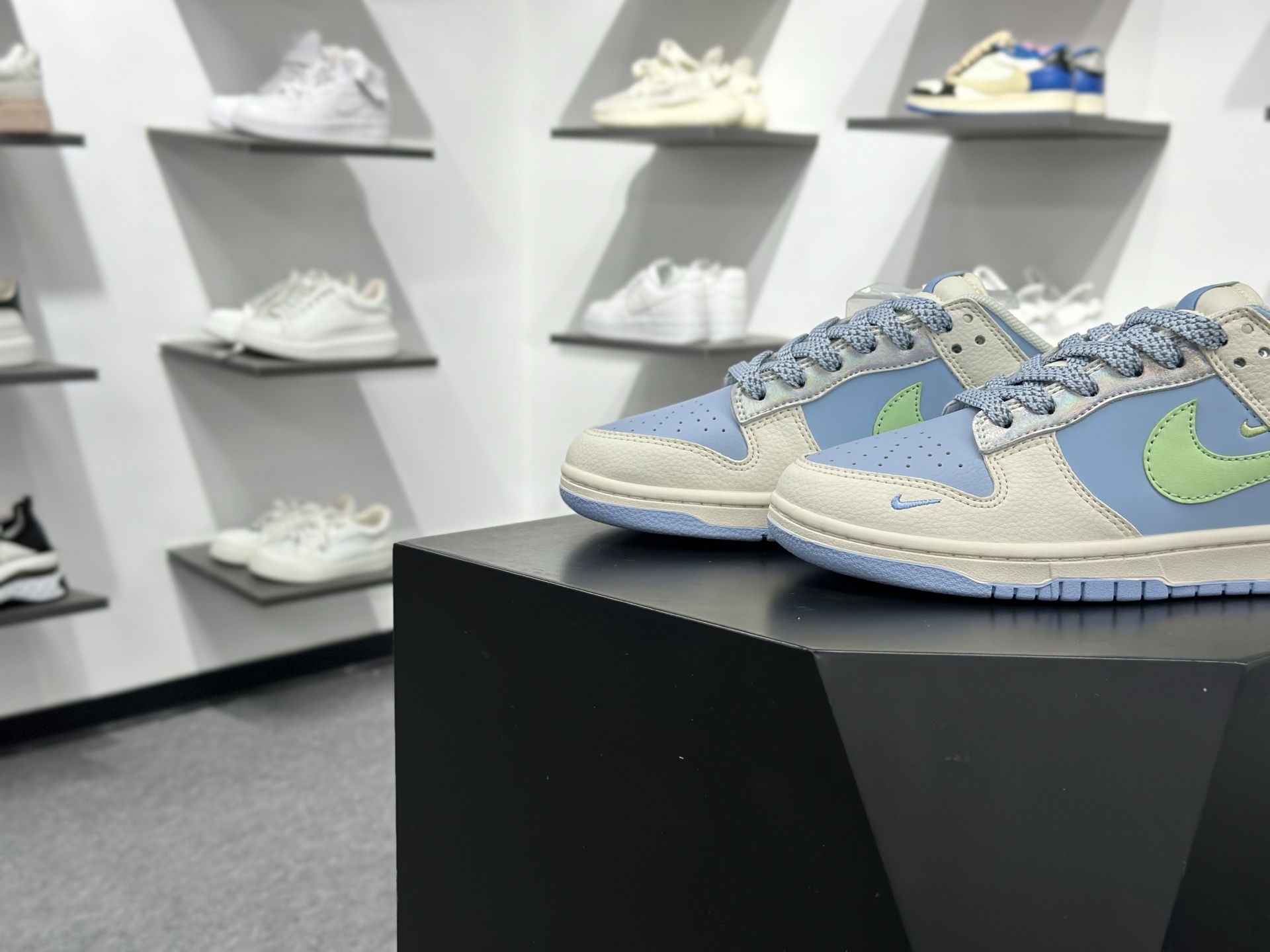 260 Air Jordan 1 Low AJ1 乔1 巴宝莉联名 高端定制 倒钩低帮复古篮球鞋 HS1239-006