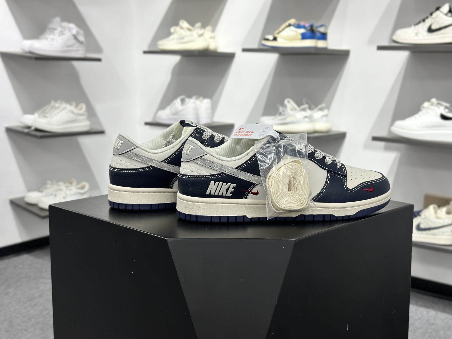 260 Air Jordan 1 Low AJ1 乔1 巴宝莉联名 高端定制 倒钩低帮复古篮球鞋 HS1239-008