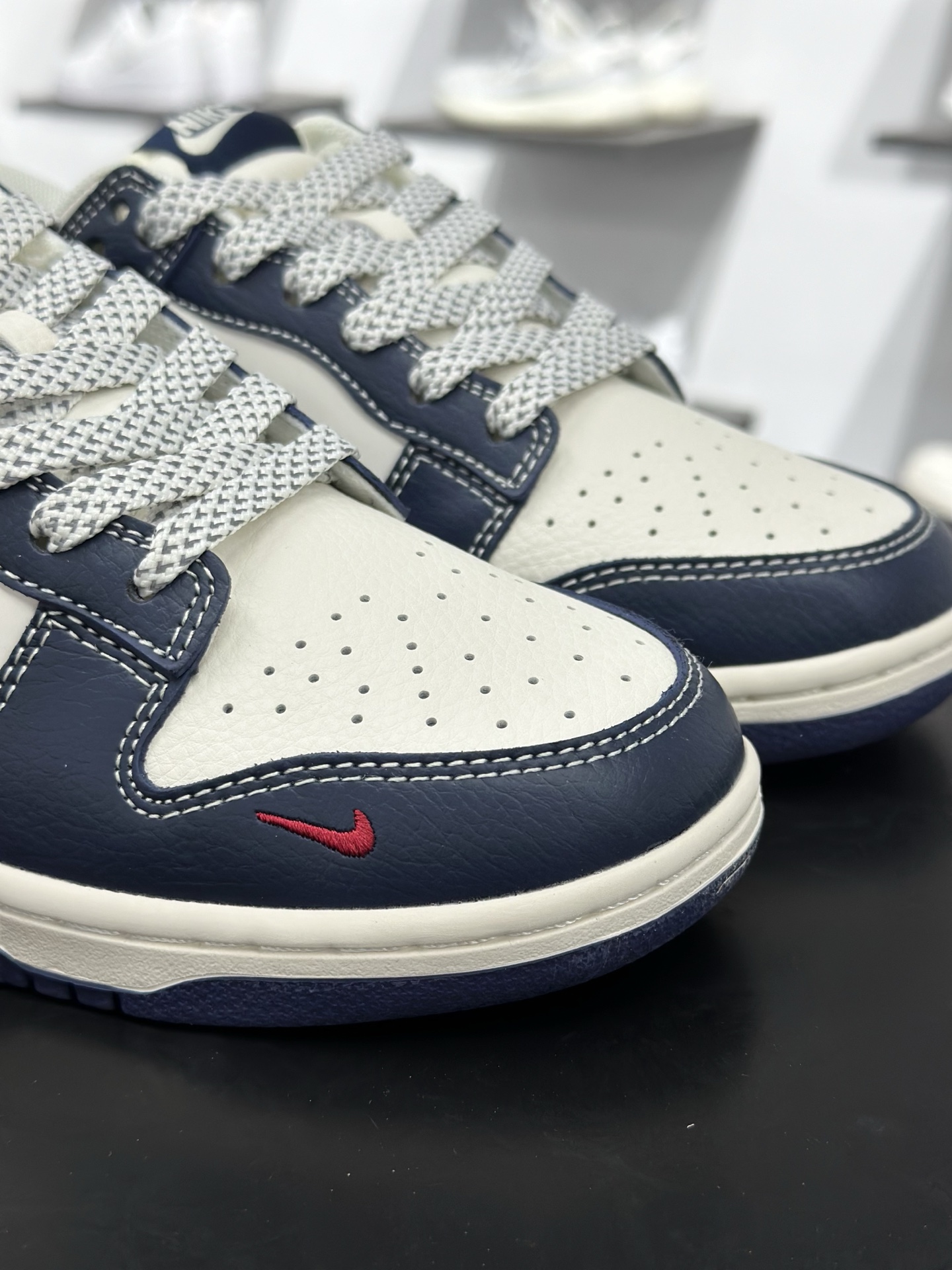 260 Air Jordan 1 Low AJ1 乔1 巴宝莉联名 高端定制 倒钩低帮复古篮球鞋 HS1239-008