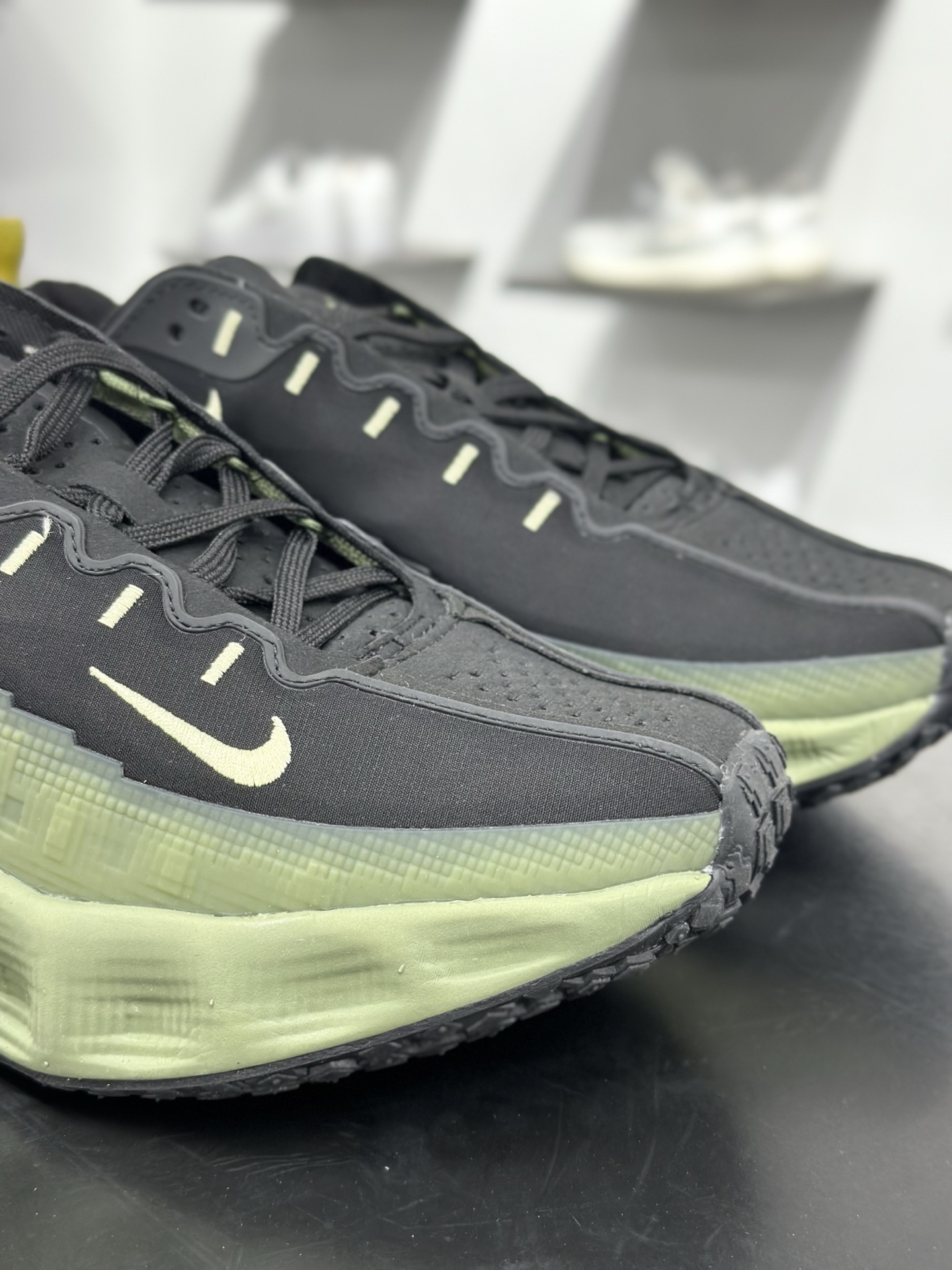 180 耐克Nike Ava Rover”Black Anthracite”艾娃漫游者系列低帮慢跑鞋-Chinese UA Cheap High Quatity Brand Clothes Bags handbags Sneakers wholesale wholesaler seller from China Factory suppliers Fashion Clothing Shoes best Quality Beautiful Price 180 耐克Nike Ava Rover”Black Anthracite”艾娃漫游者系列低帮慢跑鞋