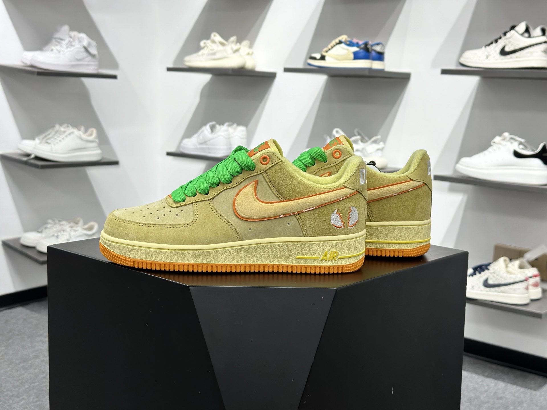 200 Nike Air Force 1 Low 07 俄勒冈小黄鸭 IU7612-700-Chinese UA Cheap High Quatity Brand Clothes Bags handbags Sneakers wholesale wholesaler seller from China Factory suppliers Fashion Clothing Shoes best Quality Beautiful Price 200 Nike Air Force 1 Low 07 俄勒冈小黄鸭 IU7612-700