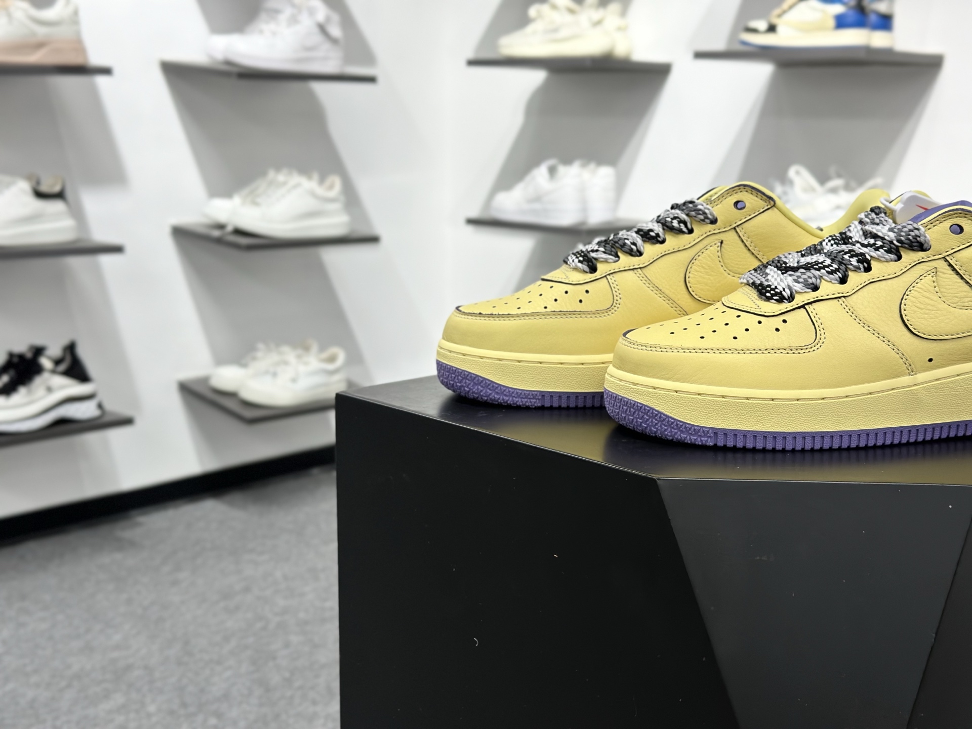 280 Kobe Bryant x NK Air Force 1 Low ” Kobe ” 科比 空军一号低帮休闲板鞋 HV9408-700-Chinese UA Cheap High Quatity Brand Clothes Bags handbags Sneakers wholesale wholesaler seller from China Factory suppliers Fashion Clothing Shoes best Quality Beautiful Price 280 Kobe Bryant x NK Air Force 1 Low ” Kobe ” 科比 空军一号低帮休闲板鞋 HV9408-700