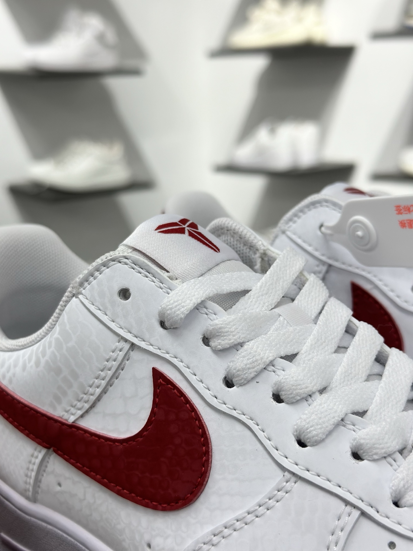 200 Nike Air Force 1 Low 07 专属logo(曼巴蛇图案)白红 IB0018-101-Chinese UA Cheap High Quatity Brand Clothes Bags handbags Sneakers wholesale wholesaler seller from China Factory suppliers Fashion Clothing Shoes best Quality Beautiful Price 200 Nike Air Force 1 Low 07 专属logo(曼巴蛇图案)白红 IB0018-101