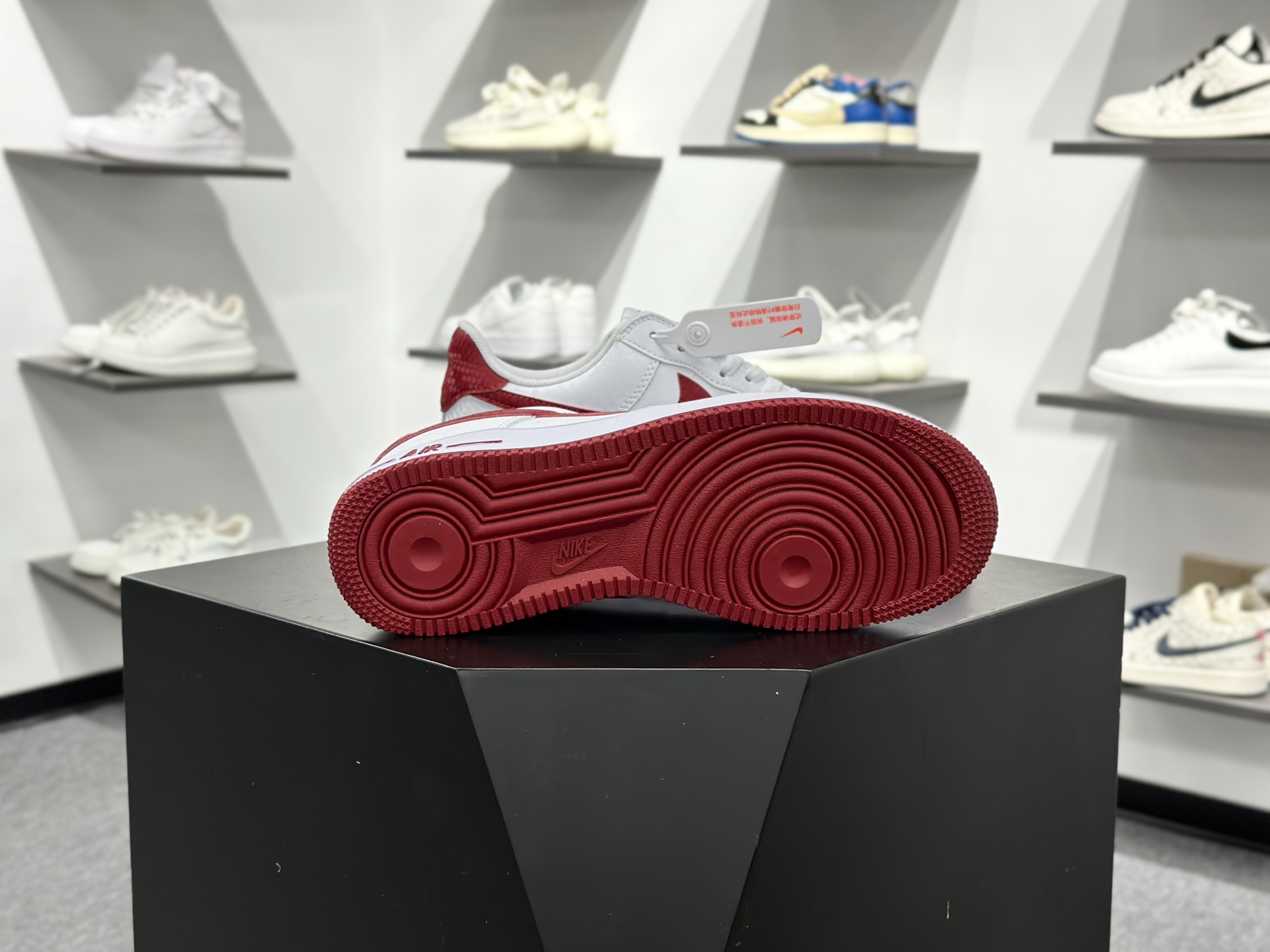 200 Nike Air Force 1 Low 07 专属logo(曼巴蛇图案)白红 IB0018-101-Chinese UA Cheap High Quatity Brand Clothes Bags handbags Sneakers wholesale wholesaler seller from China Factory suppliers Fashion Clothing Shoes best Quality Beautiful Price 200 Nike Air Force 1 Low 07 专属logo(曼巴蛇图案)白红 IB0018-101