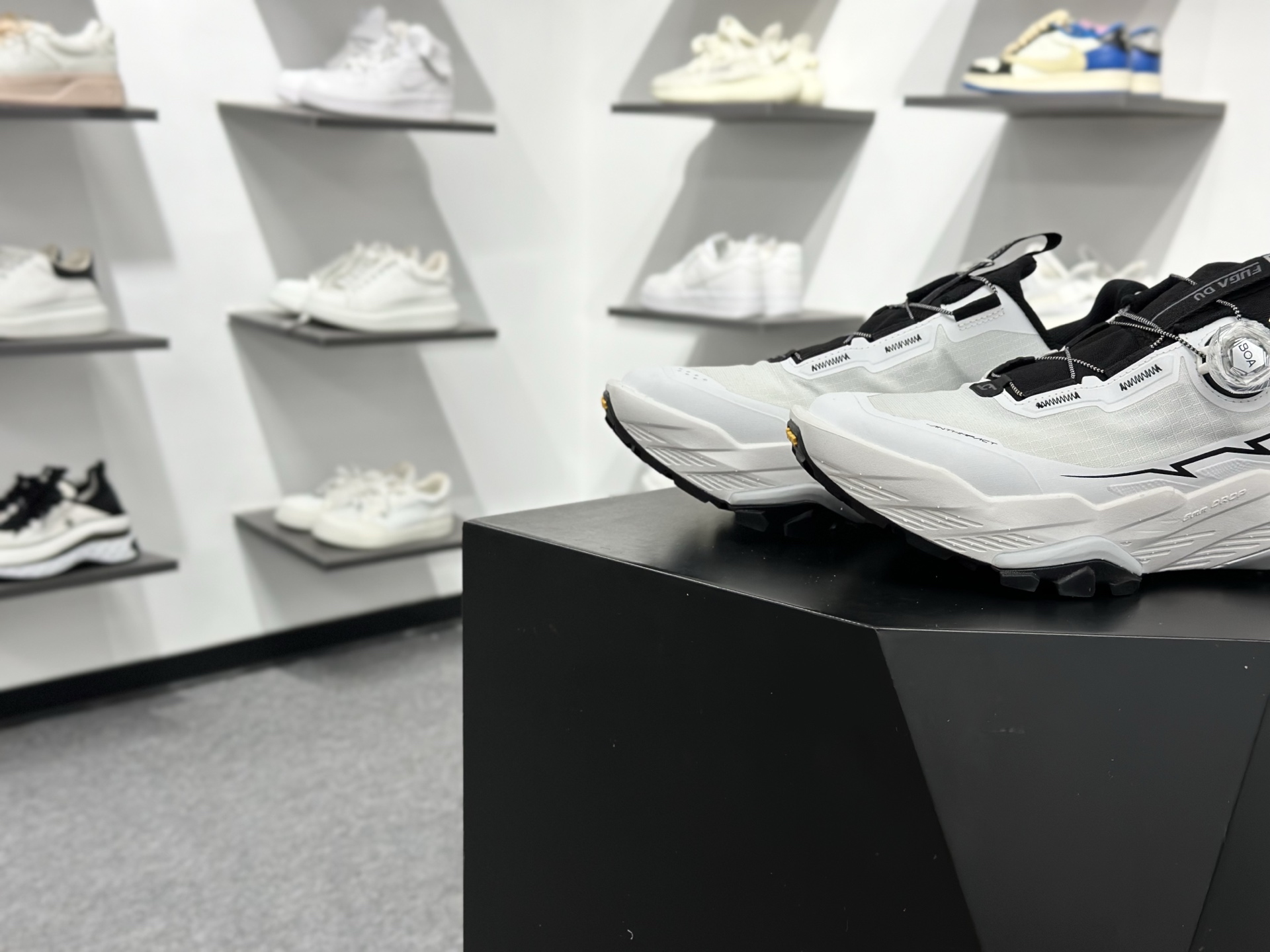 260 凯乐石KAILAS New Arrival Fuga EX 3 BOA Trail Running EX3系列低帮登山户外徒步越野跑山休闲运动慢跑鞋-Chinese UA Cheap High Quatity Brand Clothes Bags handbags Sneakers wholesale wholesaler seller from China Factory suppliers Fashion Clothing Shoes best Quality Beautiful Price 260 凯乐石KAILAS New Arrival Fuga EX 3 BOA Trail Running EX3系列低帮登山户外徒步越野跑山休闲运动慢跑鞋