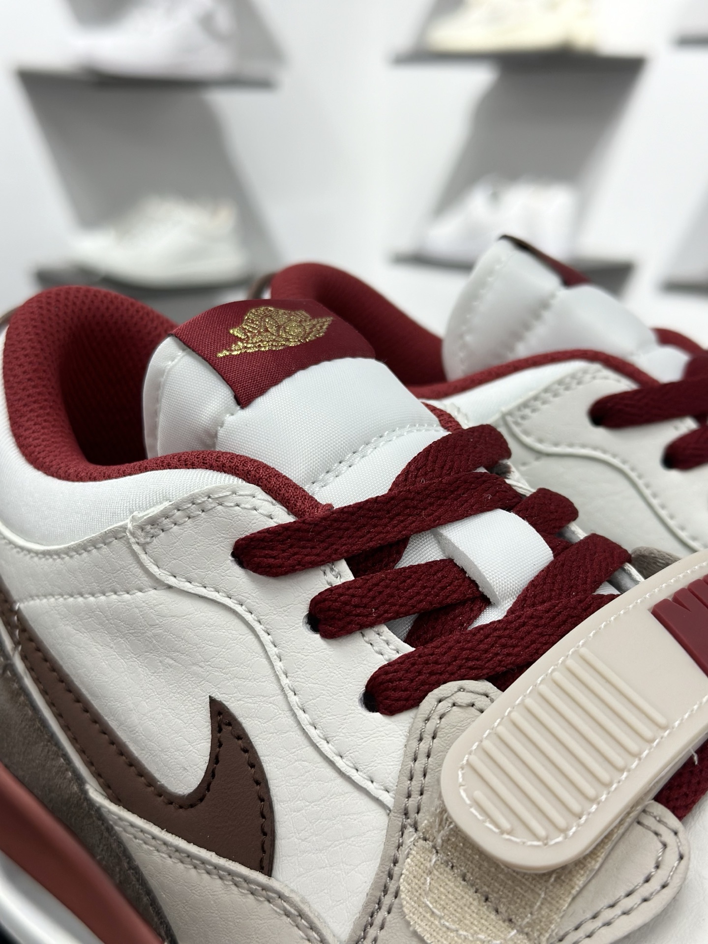 Air Jordan Legacy 312 马年米棕红 IQ9783-121-Top High Quatity Cheap Sneakers Fashion Clothing Clothes Bags handbags Shoes of all Brand wholesale With The best Quality And Beautiful Price from China Factory Chinese suppliers wholesaler seller Air Jordan Legacy 312 马年米棕红 IQ9783-121