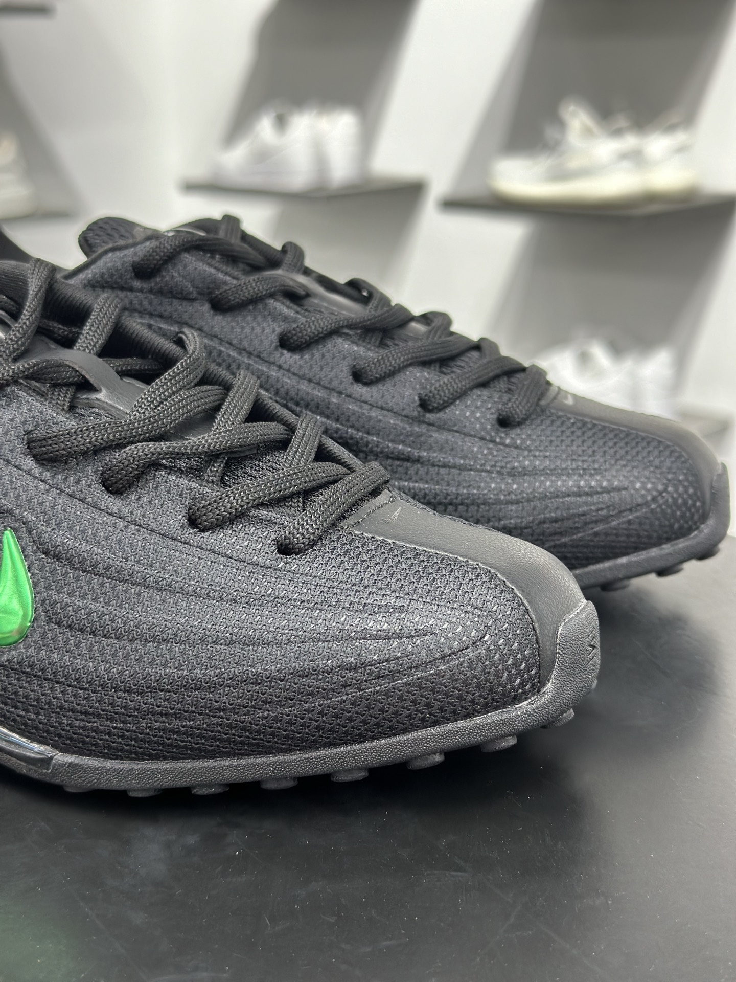Nike Sh2 系列 最令人瞩目的便是它那标志性的气柱底设计 IM6051-001-Top High Quatity Cheap Sneakers Fashion Clothing Clothes Bags handbags Shoes of all Brand wholesale With The best Quality And Beautiful Price from China Factory Chinese suppliers wholesaler seller Nike Sh2 系列 最令人瞩目的便是它那标志性的气柱底设计 IM6051-001