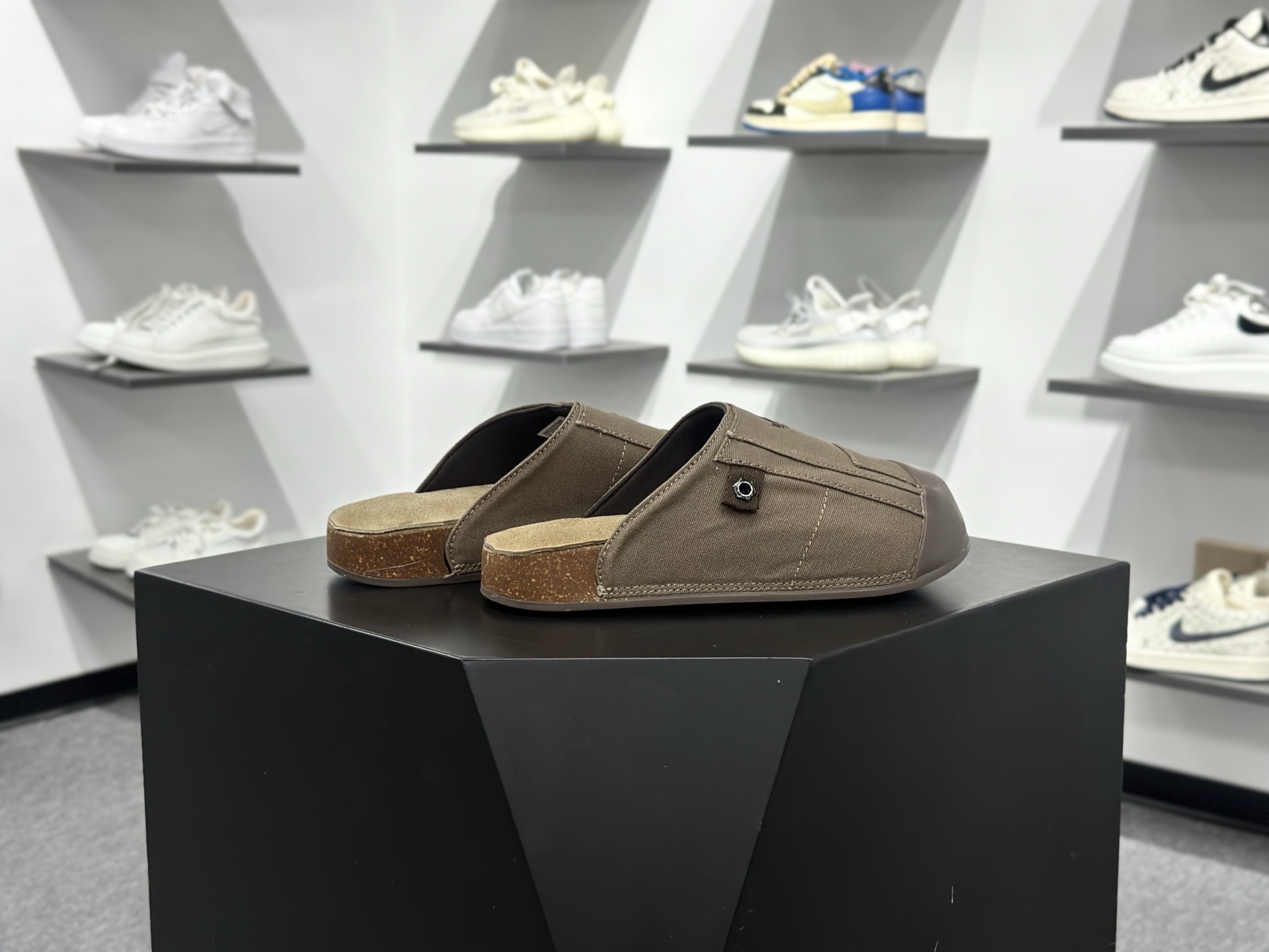 adidas originals Adimule SLIDES 百搭舒适 橡胶底 防磨包头拖鞋