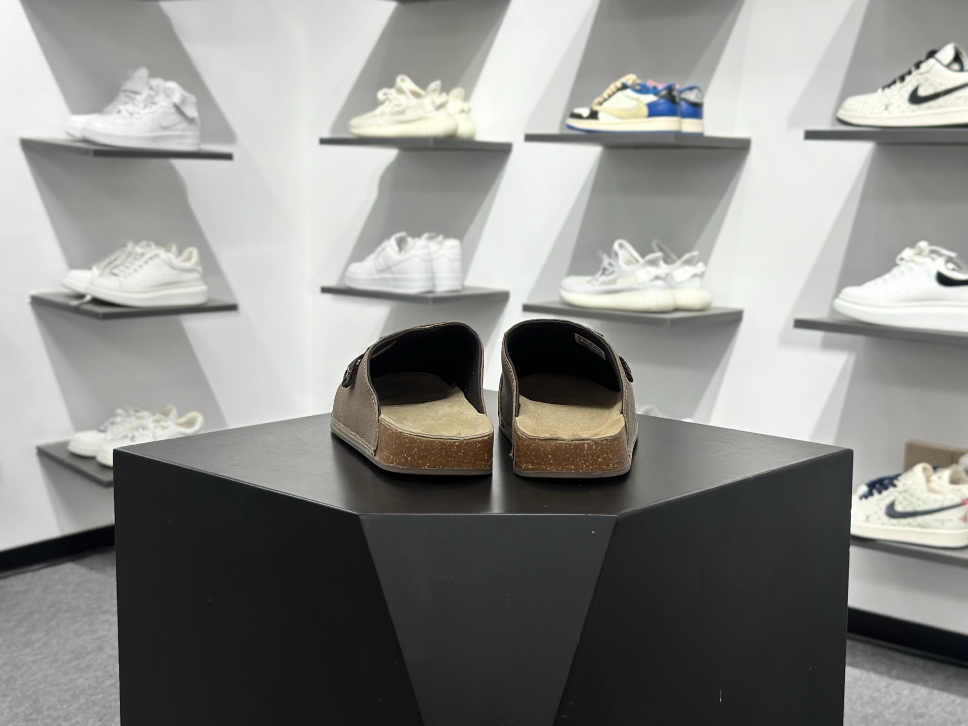 adidas originals Adimule SLIDES 百搭舒适 橡胶底 防磨包头拖鞋