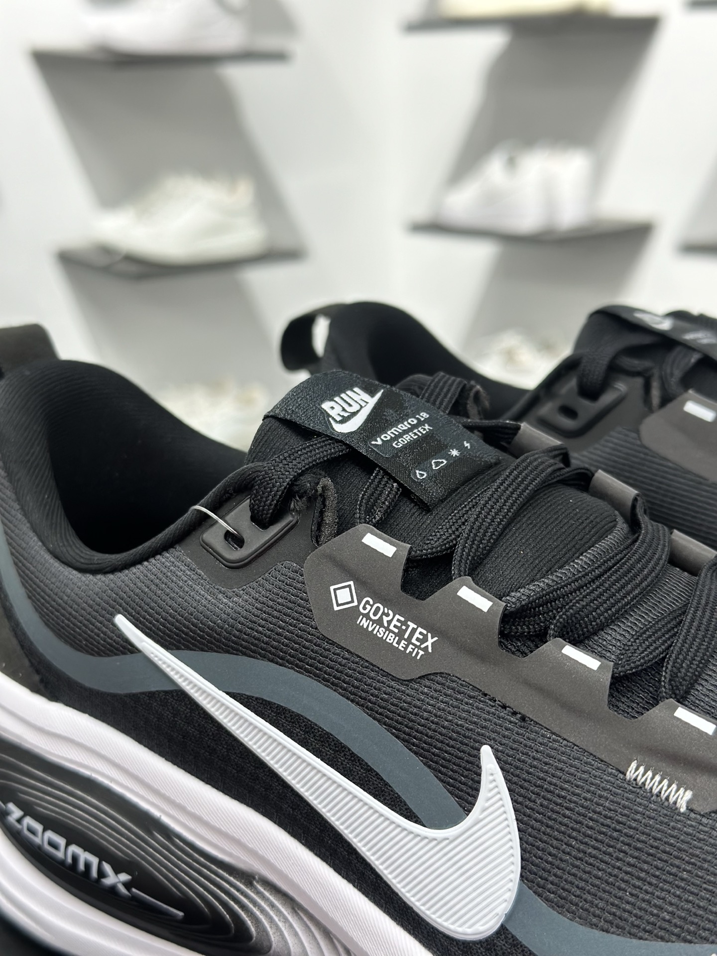Nike Air Zoom Vomero 18 GTX HQ7002-002-Top High Quatity Cheap Sneakers Fashion Clothing Clothes Bags handbags Shoes of all Brand wholesale With The best Quality And Beautiful Price from China Factory Chinese suppliers wholesaler seller Nike Air Zoom Vomero 18 GTX HQ7002-002
