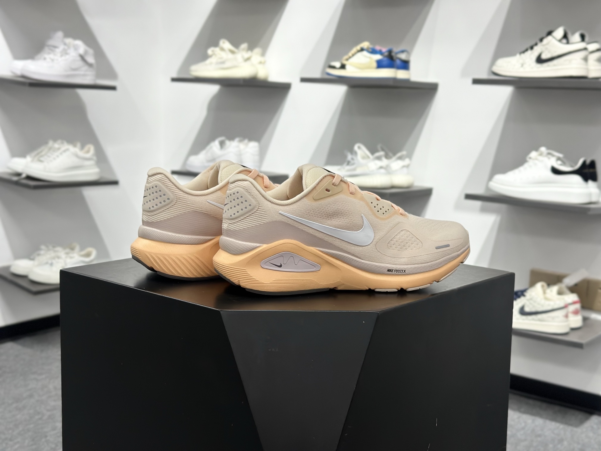 Nike Air Zoom Structure 26 耐克 登月网面系列 训跑练步鞋 HJ1101-801