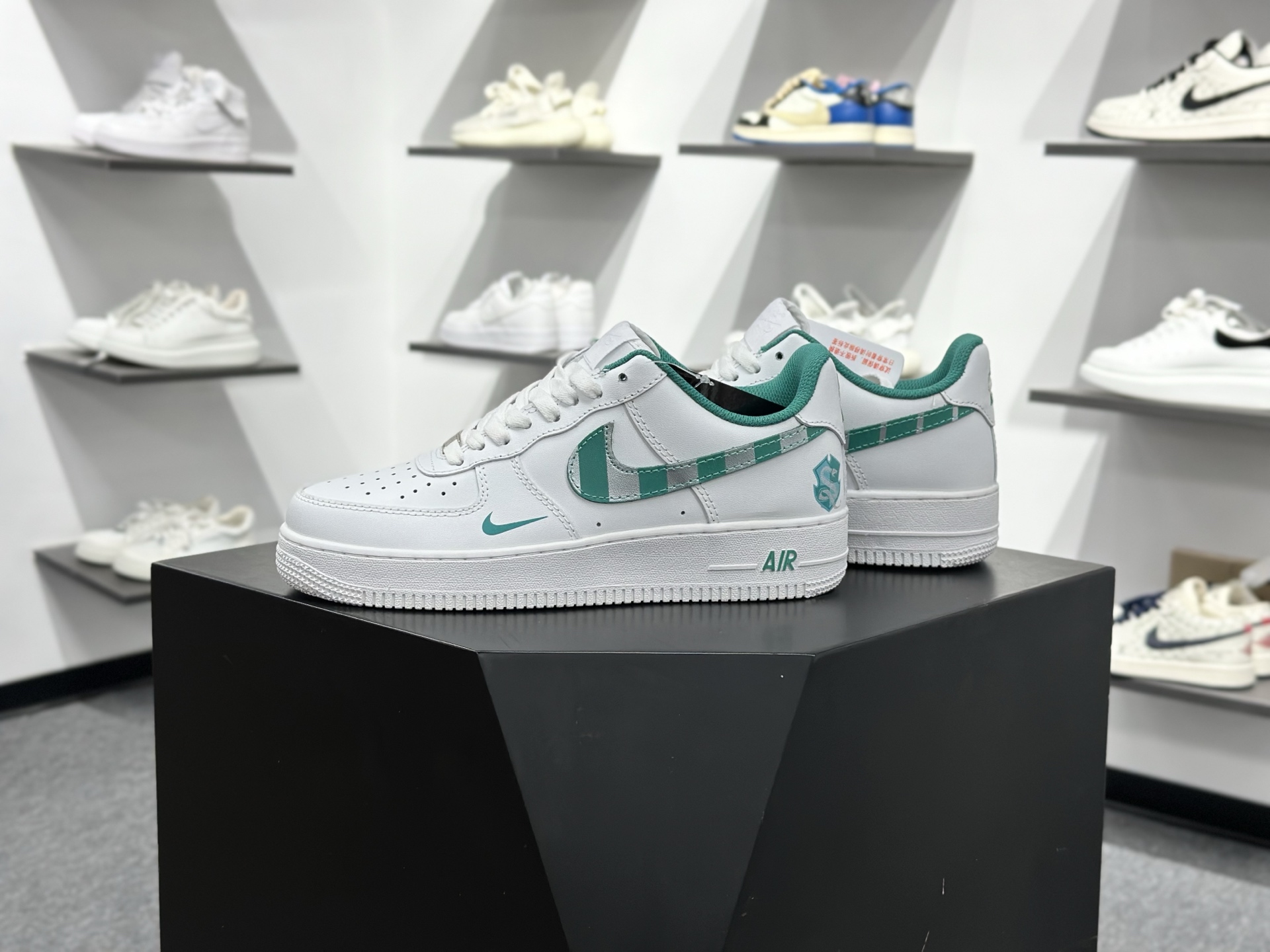 NIke Air Force 1 '07 Low “十二生肖”空军一号 低帮 运动鞋 休闲鞋 CW2288-111-Top High Quatity Cheap Sneakers Fashion Clothing Clothes Bags handbags Shoes of all Brand wholesale With The best Quality And Beautiful Price from China Factory Chinese suppliers wholesaler seller NIke Air Force 1 '07 Low “十二生肖”空军一号 低帮 运动鞋 休闲鞋 CW2288-111