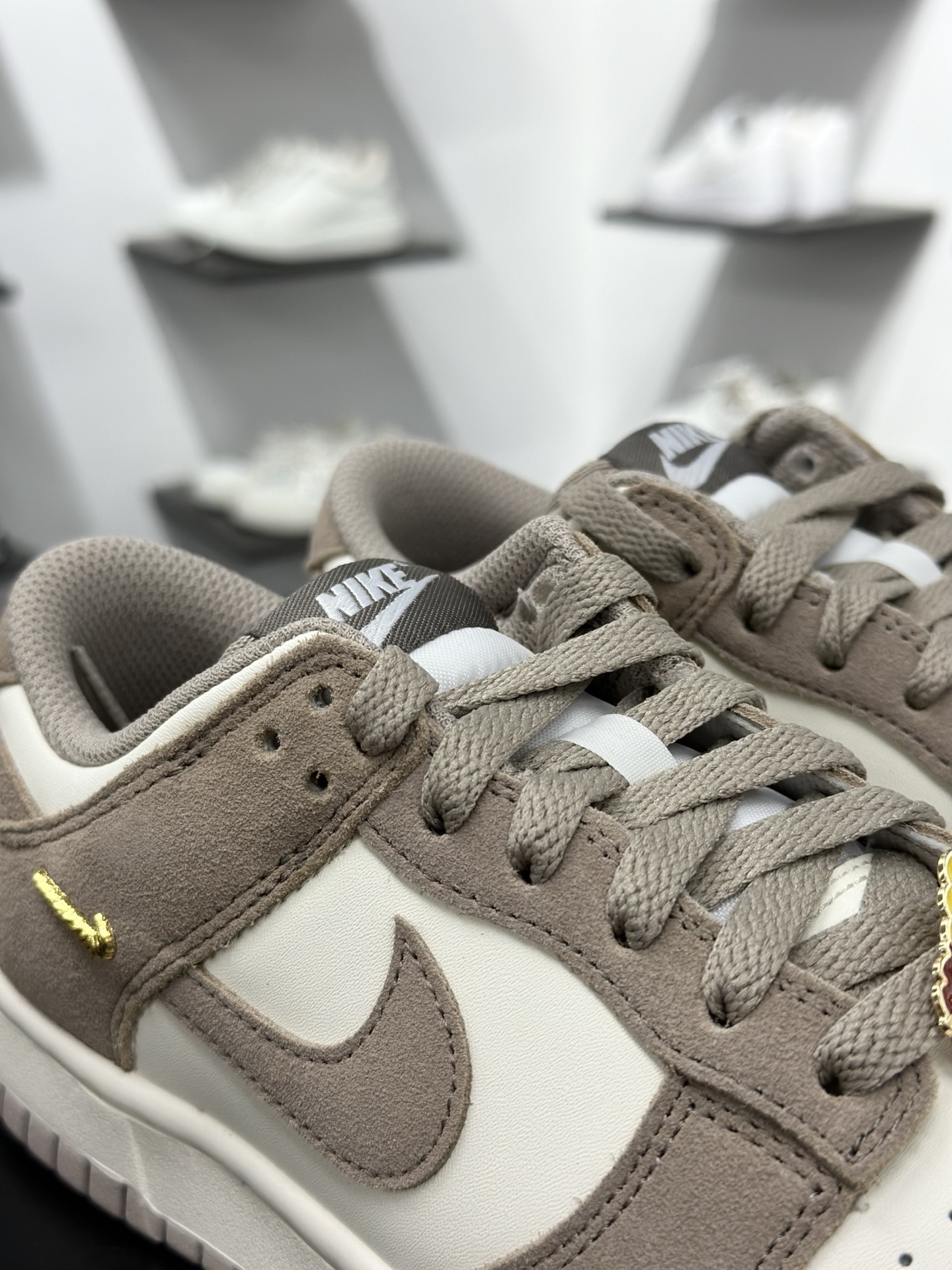 NIKE DUNK LOW 扣篮系列 耐克 复古低帮休闲运动滑板板鞋 IB4417-105