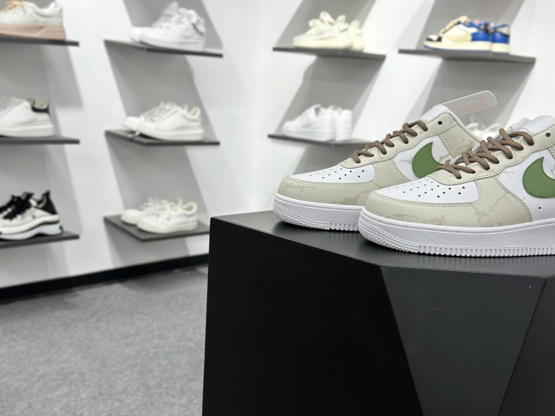 NIKE AIR FORCE 1‘07 LV8 ZH0316-130-Top High Quatity Cheap Sneakers Fashion Clothing Clothes Bags handbags Shoes of all Brand wholesale With The best Quality And Beautiful Price from China Factory Chinese suppliers wholesaler seller NIKE AIR FORCE 1‘07 LV8 ZH0316-130