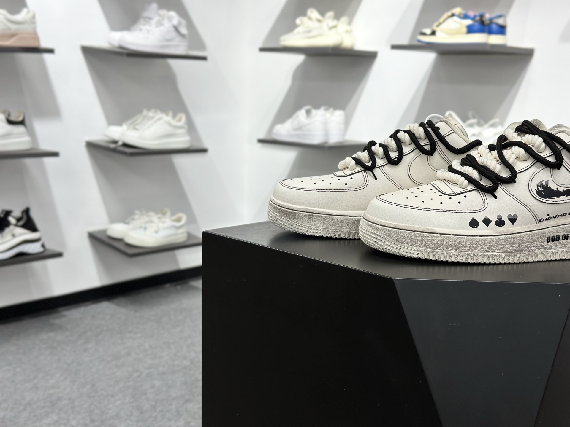 Nike Air Force 1 经典复古 双鞋带解构 简约百搭 耐磨 低帮板鞋 黑白这双黑白配色的运动鞋-Top High Quatity Cheap Sneakers Fashion Clothing Clothes Bags handbags Shoes of all Brand wholesale With The best Quality And Beautiful Price from China Factory Chinese suppliers wholesaler seller Nike Air Force 1 经典复古 双鞋带解构 简约百搭 耐磨 低帮板鞋 黑白这双黑白配色的运动鞋