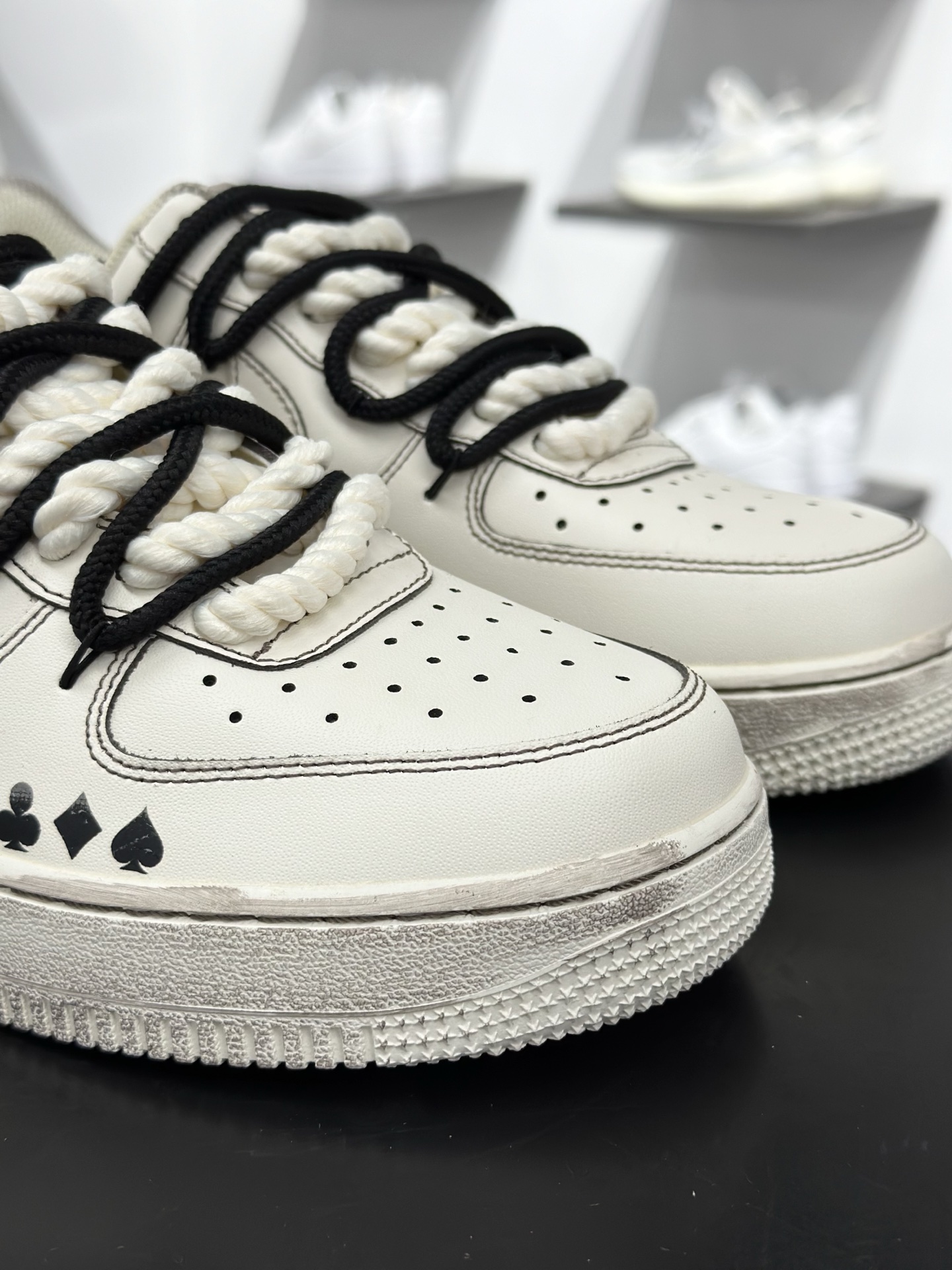 Nike Air Force 1 经典复古 双鞋带解构 简约百搭 耐磨 低帮板鞋 黑白这双黑白配色的运动鞋-Top High Quatity Cheap Sneakers Fashion Clothing Clothes Bags handbags Shoes of all Brand wholesale With The best Quality And Beautiful Price from China Factory Chinese suppliers wholesaler seller Nike Air Force 1 经典复古 双鞋带解构 简约百搭 耐磨 低帮板鞋 黑白这双黑白配色的运动鞋
