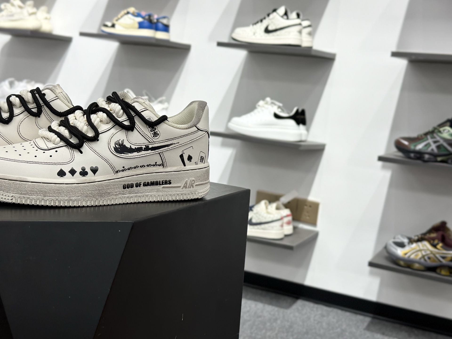 Nike Air Force 1 经典复古 双鞋带解构 简约百搭 耐磨 低帮板鞋 黑白这双黑白配色的运动鞋-Top High Quatity Cheap Sneakers Fashion Clothing Clothes Bags handbags Shoes of all Brand wholesale With The best Quality And Beautiful Price from China Factory Chinese suppliers wholesaler seller Nike Air Force 1 经典复古 双鞋带解构 简约百搭 耐磨 低帮板鞋 黑白这双黑白配色的运动鞋