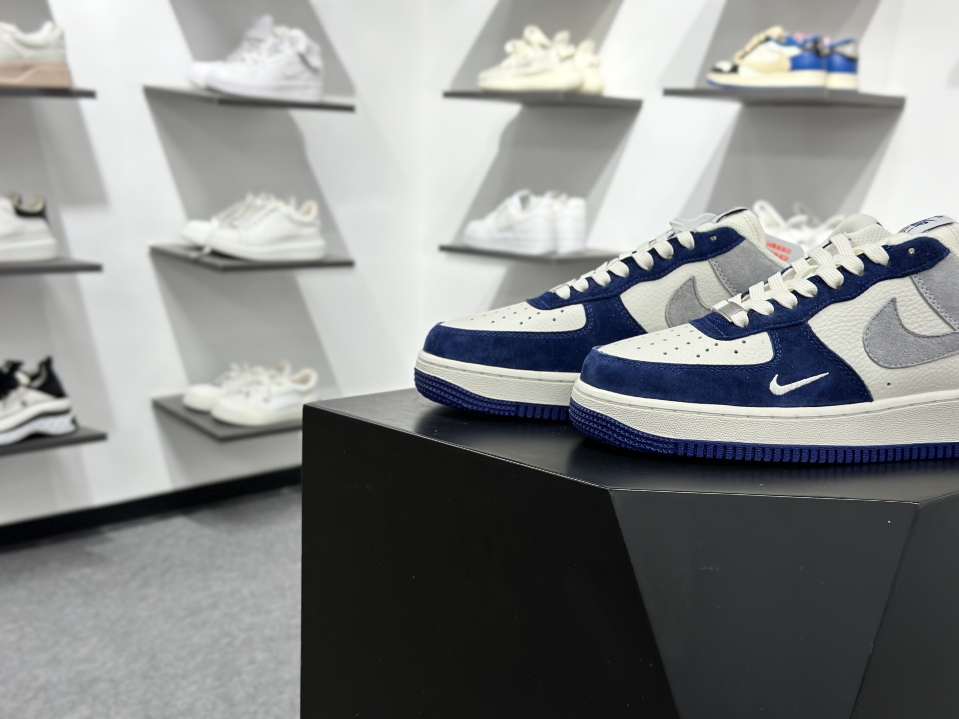 Nike Air Force1 07 low 定制空军 HM3703-161-莆田鞋,莆田鞋货源,高仿鞋,高仿鞋货源,安福档口,莆田高仿鞋,莆田鞋批发,高仿鞋批发,莆田高仿运动鞋,高仿运动鞋,莆田运动鞋 Nike Air Force1 07 low 定制空军 HM3703-161