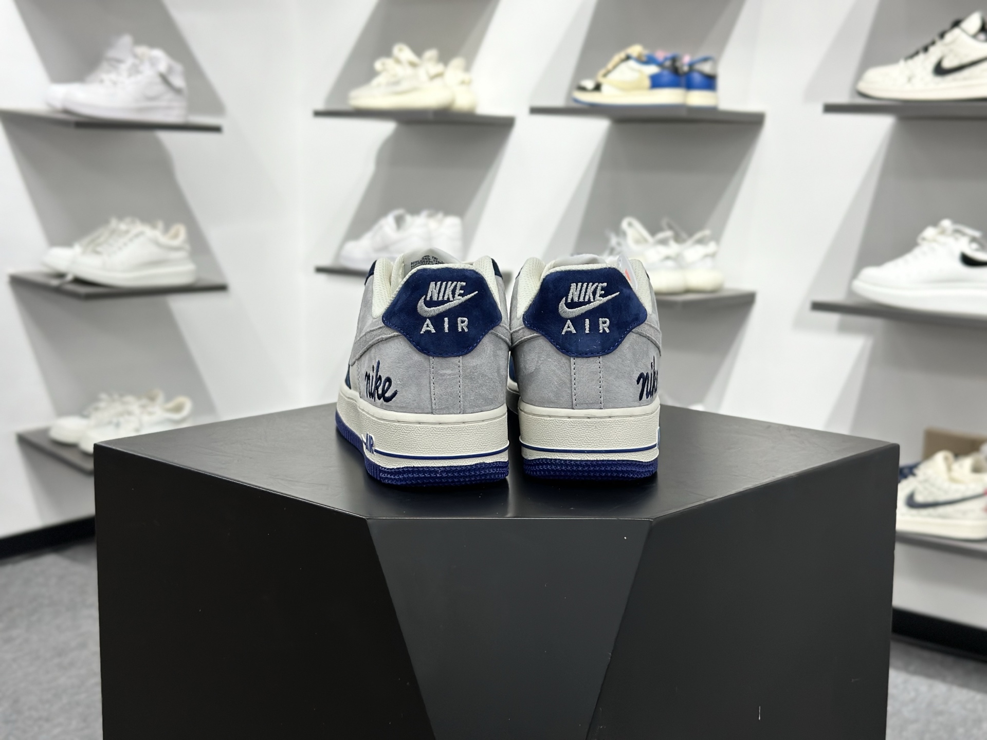 Nike Air Force1 07 low 定制空军 HM3703-161-莆田鞋,莆田鞋货源,高仿鞋,高仿鞋货源,安福档口,莆田高仿鞋,莆田鞋批发,高仿鞋批发,莆田高仿运动鞋,高仿运动鞋,莆田运动鞋 Nike Air Force1 07 low 定制空军 HM3703-161