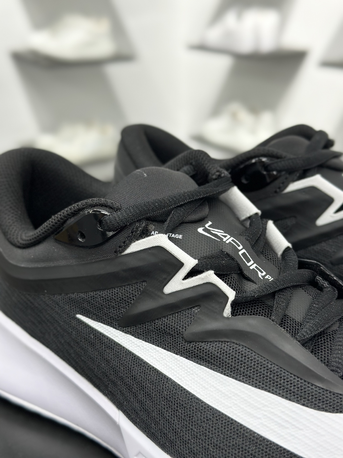 Nike Vapor Pro 3 减震防滑透气 低帮网球鞋 中底泡棉记忆回弹 鞋身独特排水槽设计 FZ2161-002-莆田鞋,莆田鞋货源,高仿鞋,高仿鞋货源,安福档口,莆田高仿鞋,莆田鞋批发,高仿鞋批发,莆田高仿运动鞋,高仿运动鞋,莆田运动鞋 Nike Vapor Pro 3 减震防滑透气 低帮网球鞋 中底泡棉记忆回弹 鞋身独特排水槽设计 FZ2161-002