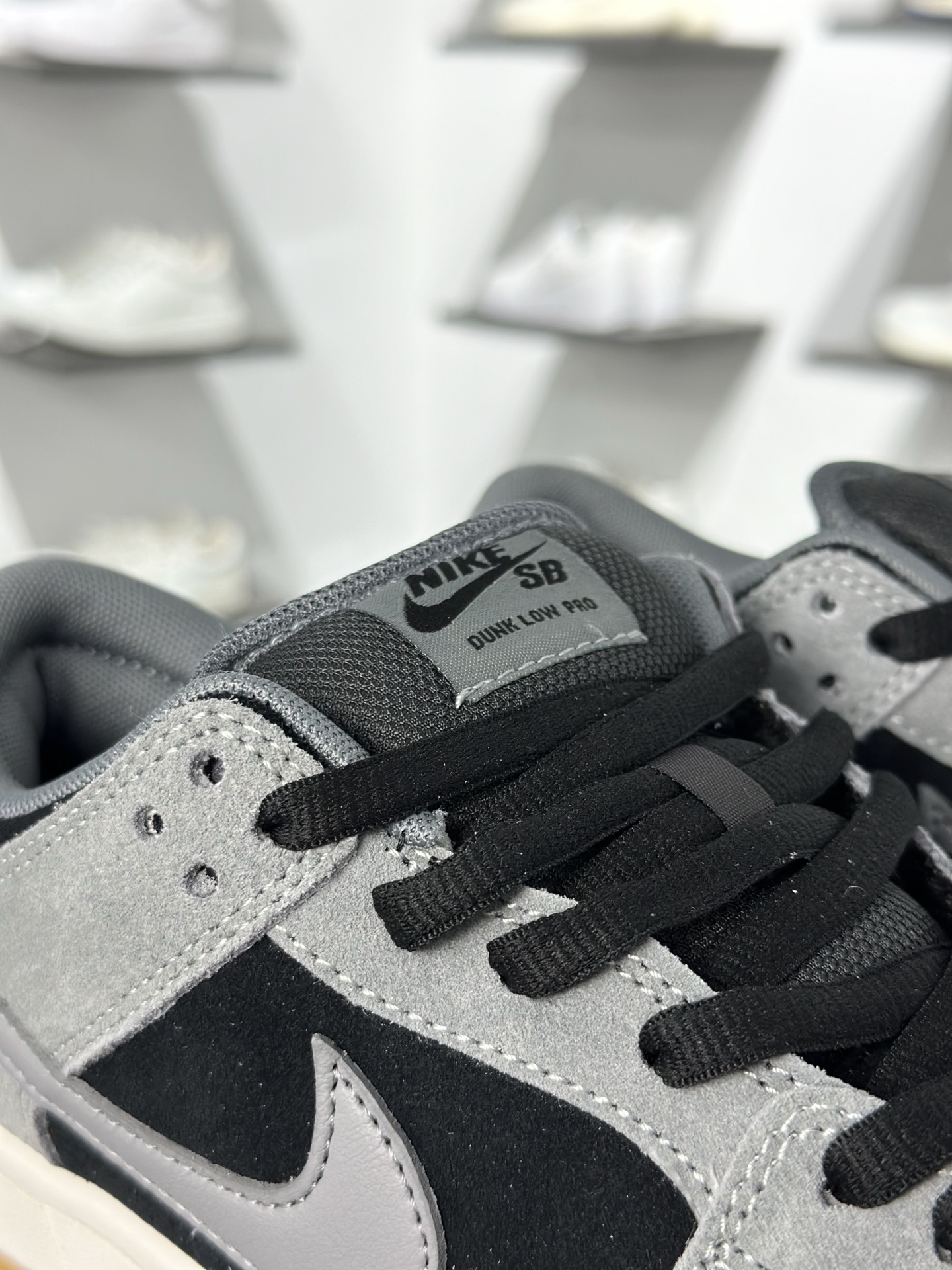 Nike Dunk SB “DARK SMOKE GREY” 影子灰 雾霾 灰黑 HF3063-001
