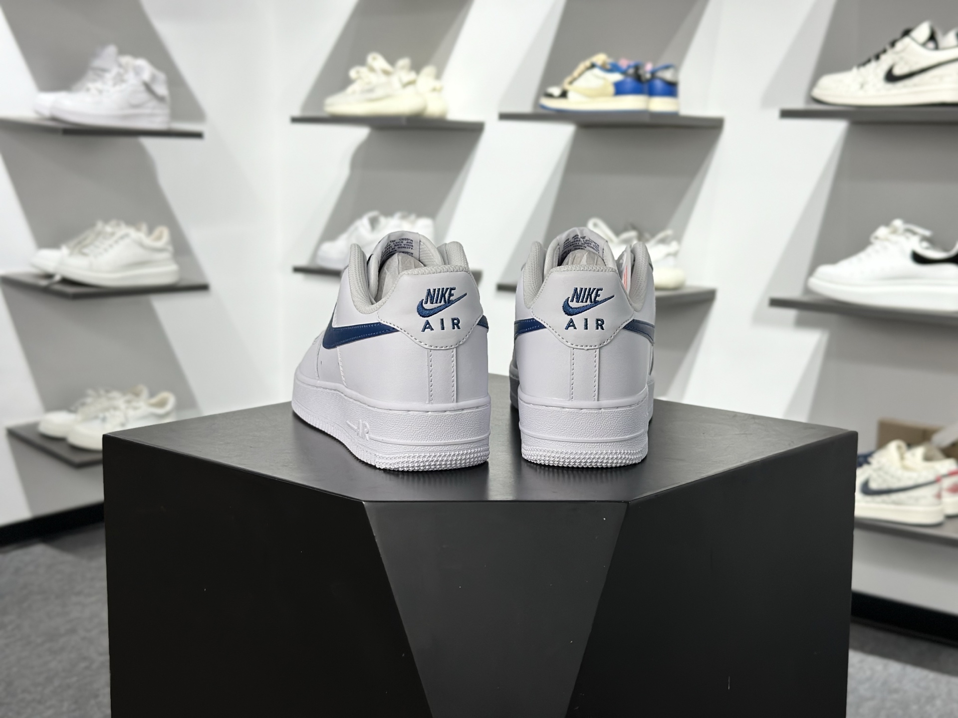 NIKE AIR FORCE 1‘07 FJ4146-123-Top High Quatity Cheap Sneakers Fashion Clothing Clothes Bags handbags Shoes of all Brand wholesale With The best Quality And Beautiful Price from China Factory Chinese suppliers wholesaler seller NIKE AIR FORCE 1‘07 FJ4146-123