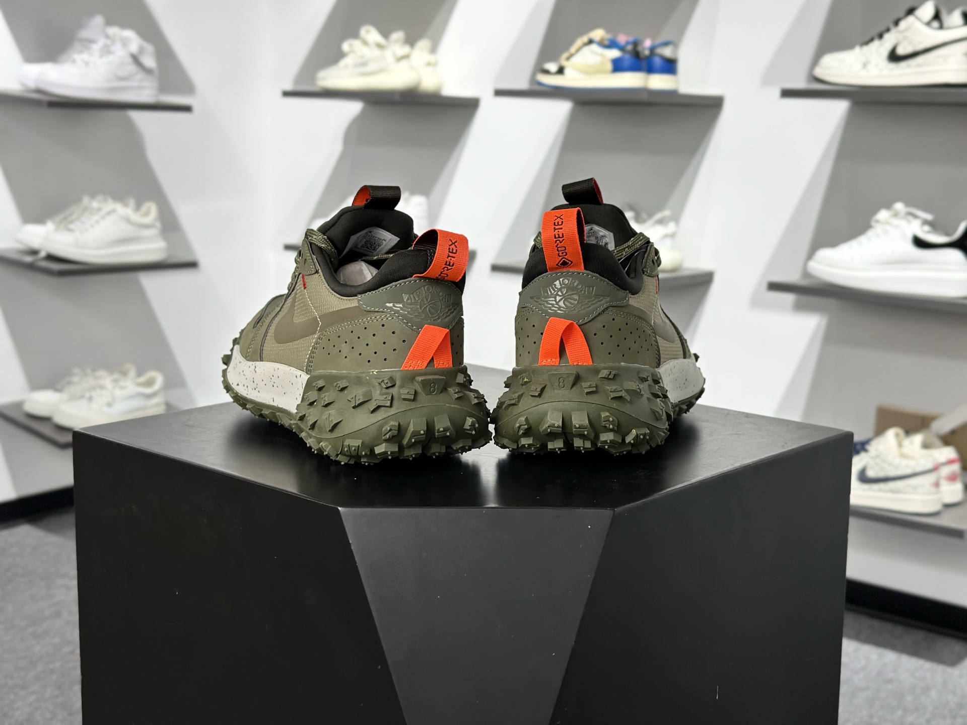 Air Jordan 1 Low Element ”Gore-Tex” AJ1 乔1 多功能户外休闲篮球鞋 FV4227-201-莆田鞋,莆田鞋货源,高仿鞋,高仿鞋货源,安福档口,莆田高仿鞋,莆田鞋批发,高仿鞋批发,莆田高仿运动鞋,高仿运动鞋,莆田运动鞋 Air Jordan 1 Low Element ”Gore-Tex” AJ1 乔1 多功能户外休闲篮球鞋 FV4227-201