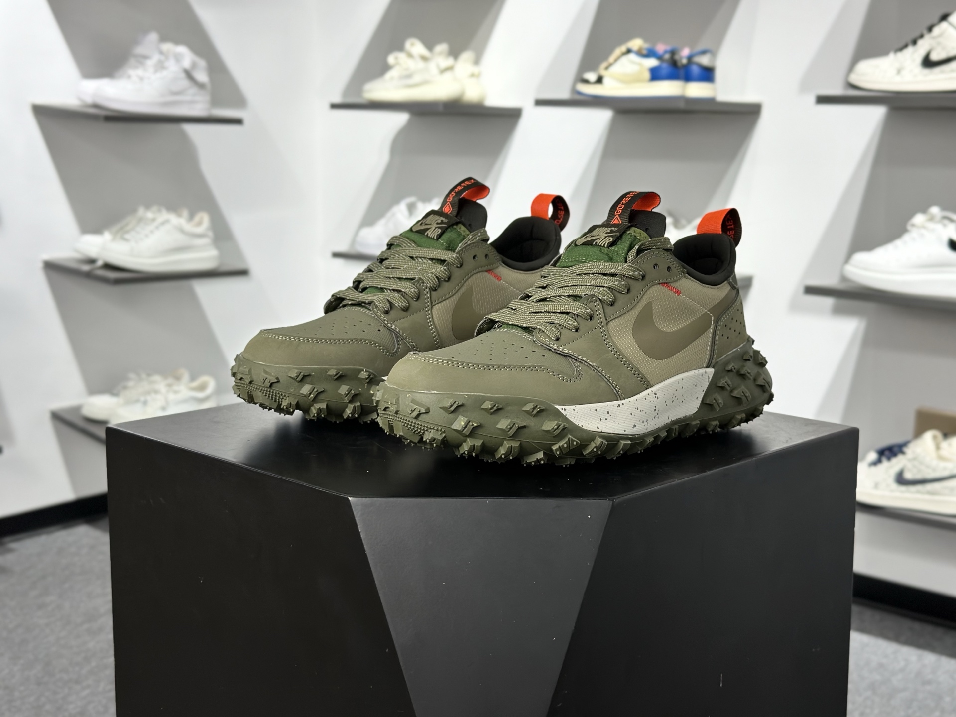 Air Jordan 1 Low Element ”Gore-Tex” AJ1 乔1 多功能户外休闲篮球鞋 FV4227-201 Air Jordan 1 Low Element ”Gore-Tex” AJ1 乔1 多功能户外休闲篮球鞋 FV4227-201
