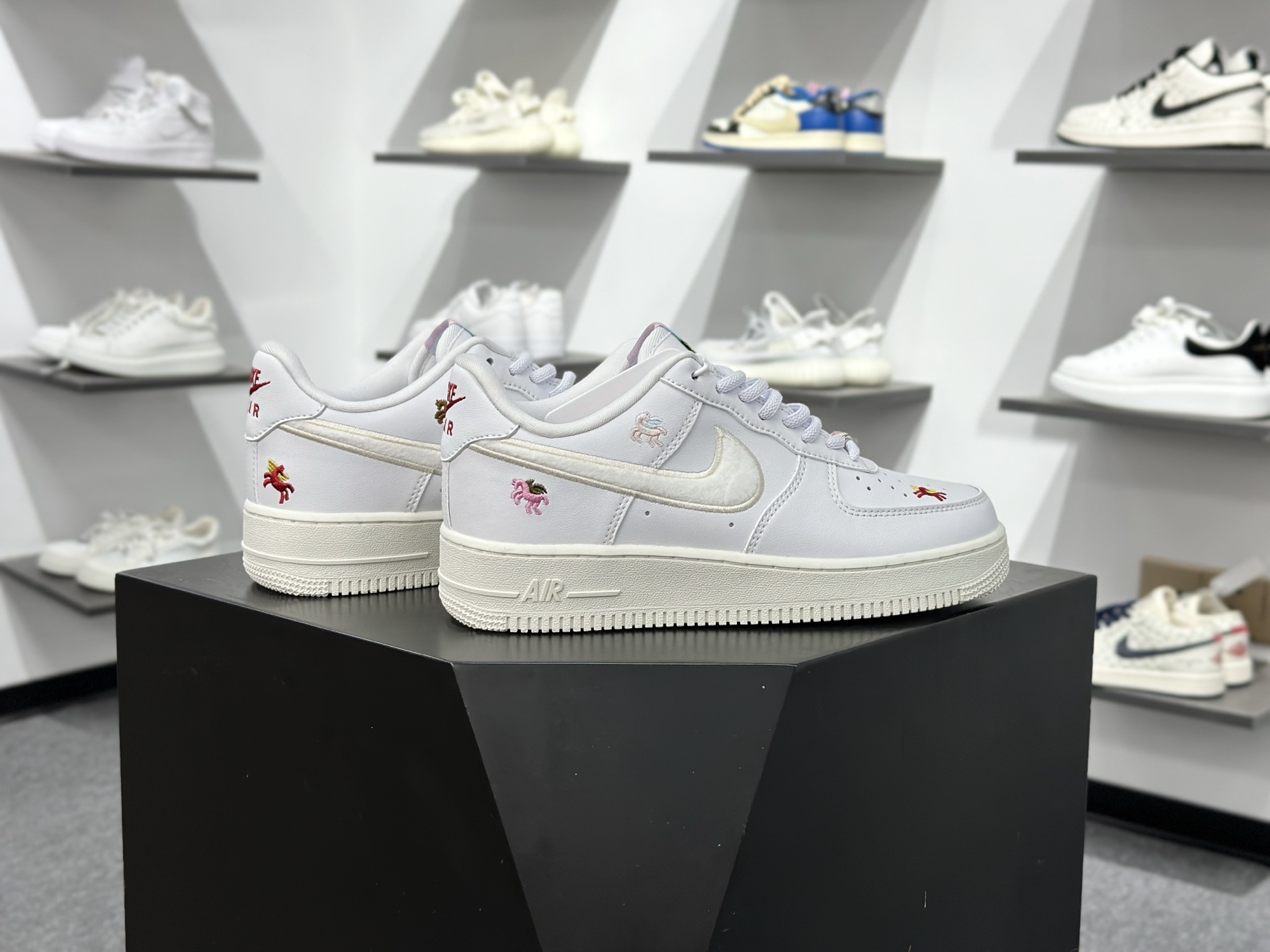 NIKE AIR FORCE 1‘07 定制款 IQ1143-100-Top High Quatity Cheap Sneakers Fashion Clothing Clothes Bags handbags Shoes of all Brand wholesale With The best Quality And Beautiful Price from China Factory Chinese suppliers wholesaler seller NIKE AIR FORCE 1‘07 定制款 IQ1143-100