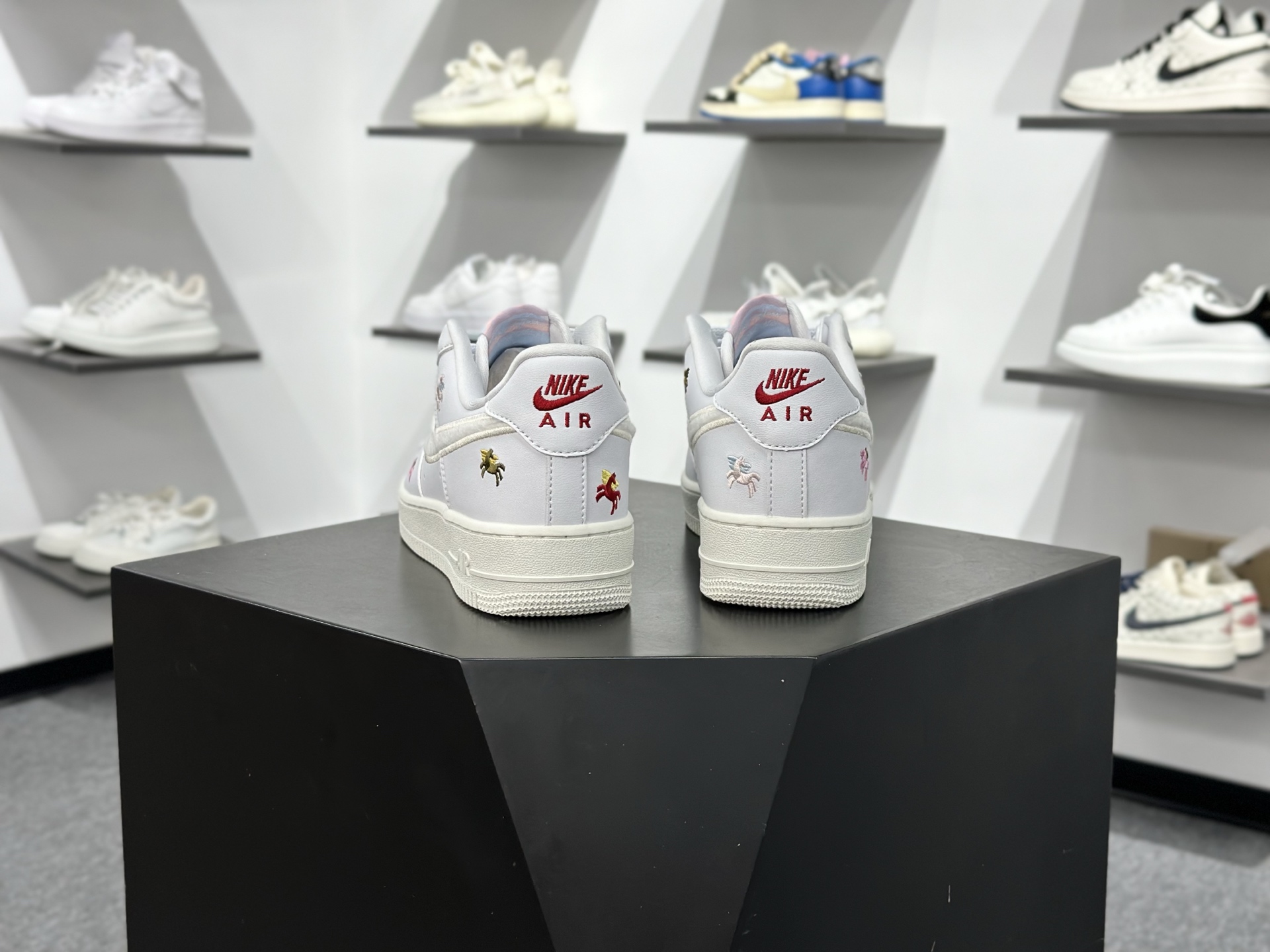 NIKE AIR FORCE 1‘07 定制款 IQ1143-100-Top High Quatity Cheap Sneakers Fashion Clothing Clothes Bags handbags Shoes of all Brand wholesale With The best Quality And Beautiful Price from China Factory Chinese suppliers wholesaler seller NIKE AIR FORCE 1‘07 定制款 IQ1143-100