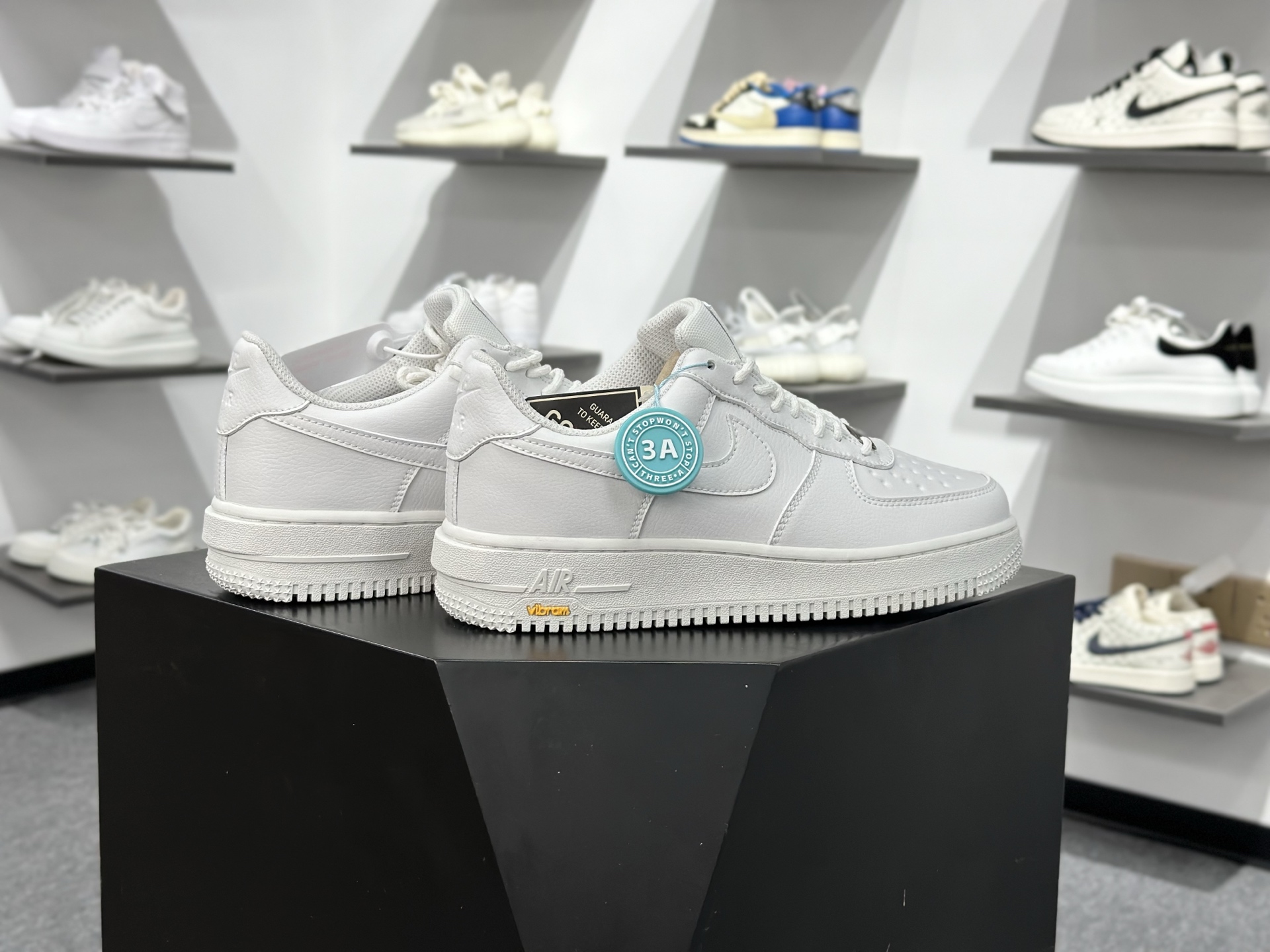 NIKE AIR FORCE 1‘07 HV5953-100-Top High Quatity Cheap Sneakers Fashion Clothing Clothes Bags handbags Shoes of all Brand wholesale With The best Quality And Beautiful Price from China Factory Chinese suppliers wholesaler seller NIKE AIR FORCE 1‘07 HV5953-100