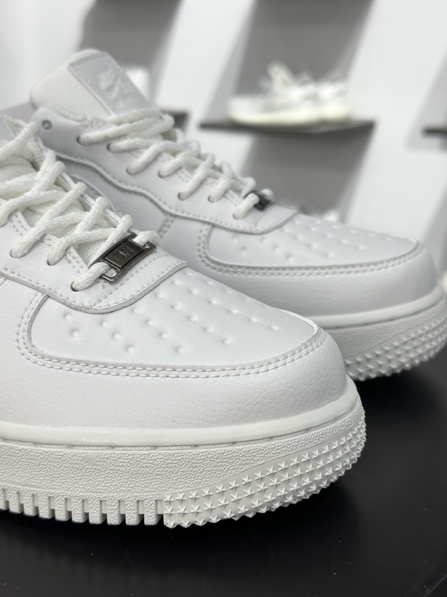 NIKE AIR FORCE 1‘07 HV5953-100-Top High Quatity Cheap Sneakers Fashion Clothing Clothes Bags handbags Shoes of all Brand wholesale With The best Quality And Beautiful Price from China Factory Chinese suppliers wholesaler seller NIKE AIR FORCE 1‘07 HV5953-100