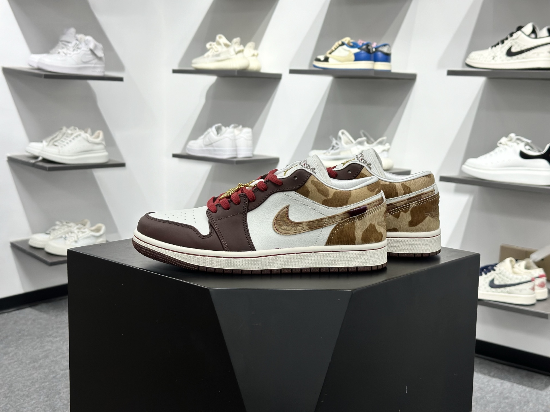 Air Jordan 1 Low ”N” 马年限定 AJ1乔1低帮 IQ5321-121